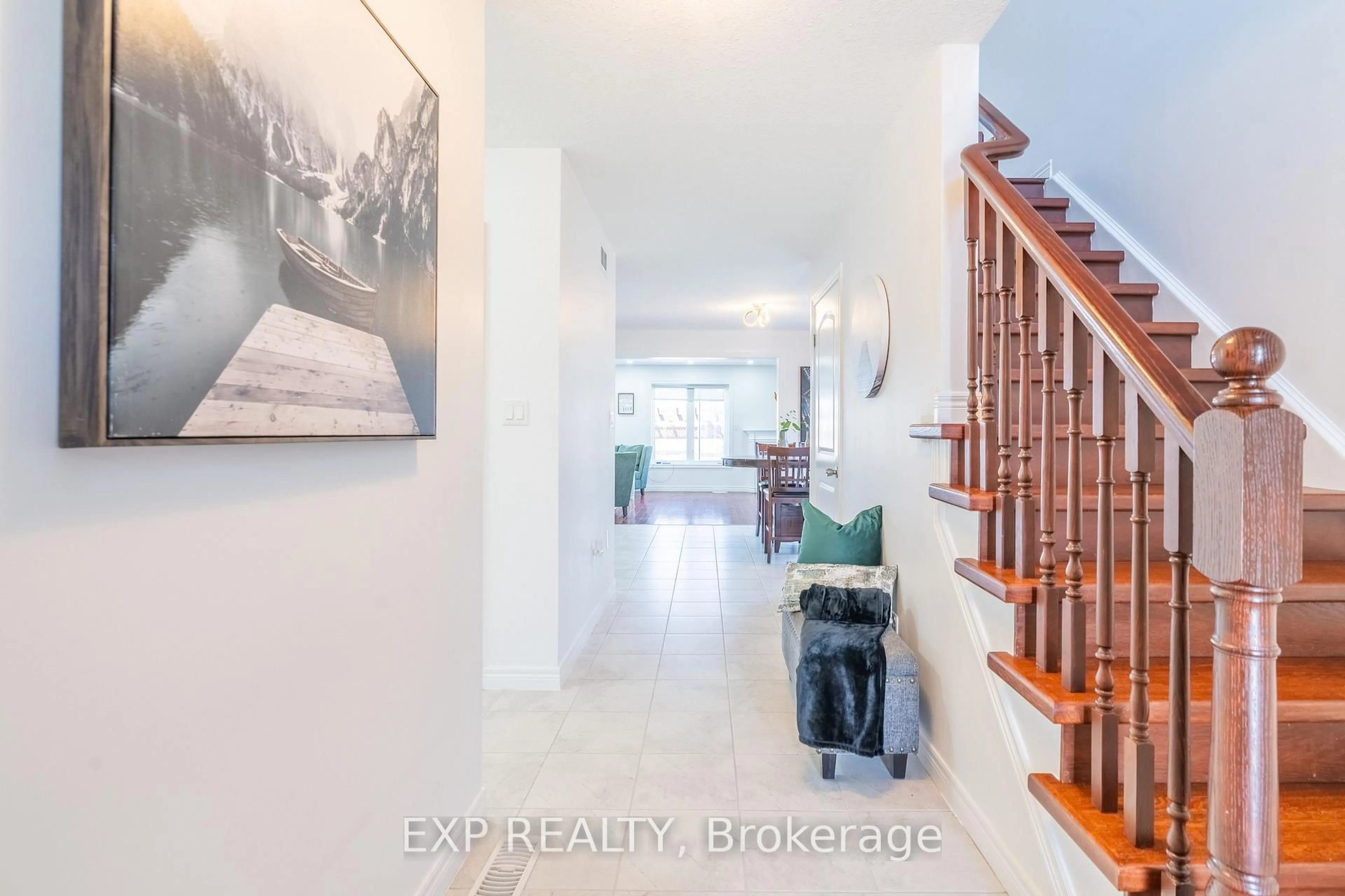 Indoor entryway for 224 Fleming Rd, Guelph Ontario N1E 0K7