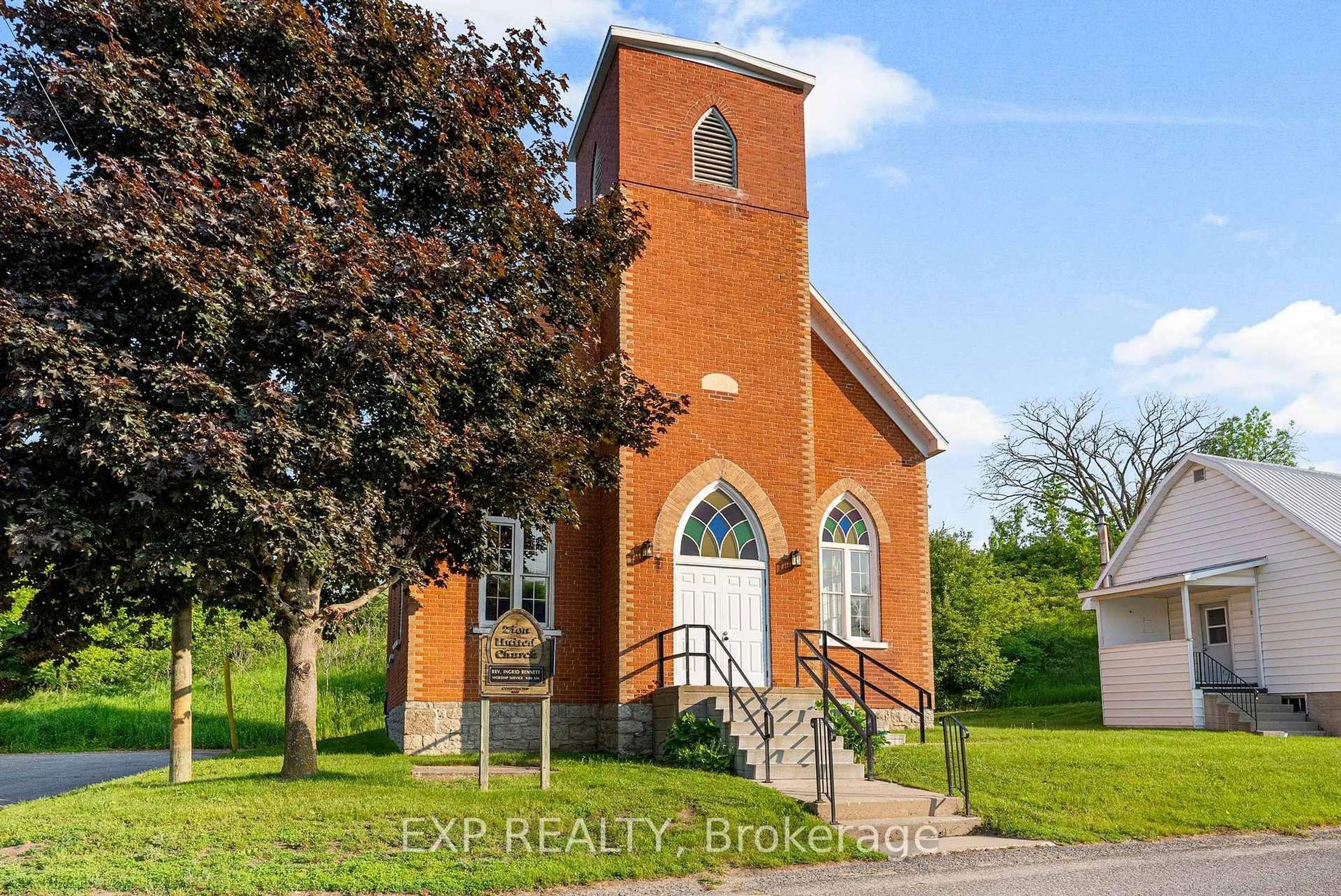 Unknown for 64 Malloch St, Douglas Ontario K0J 1S0