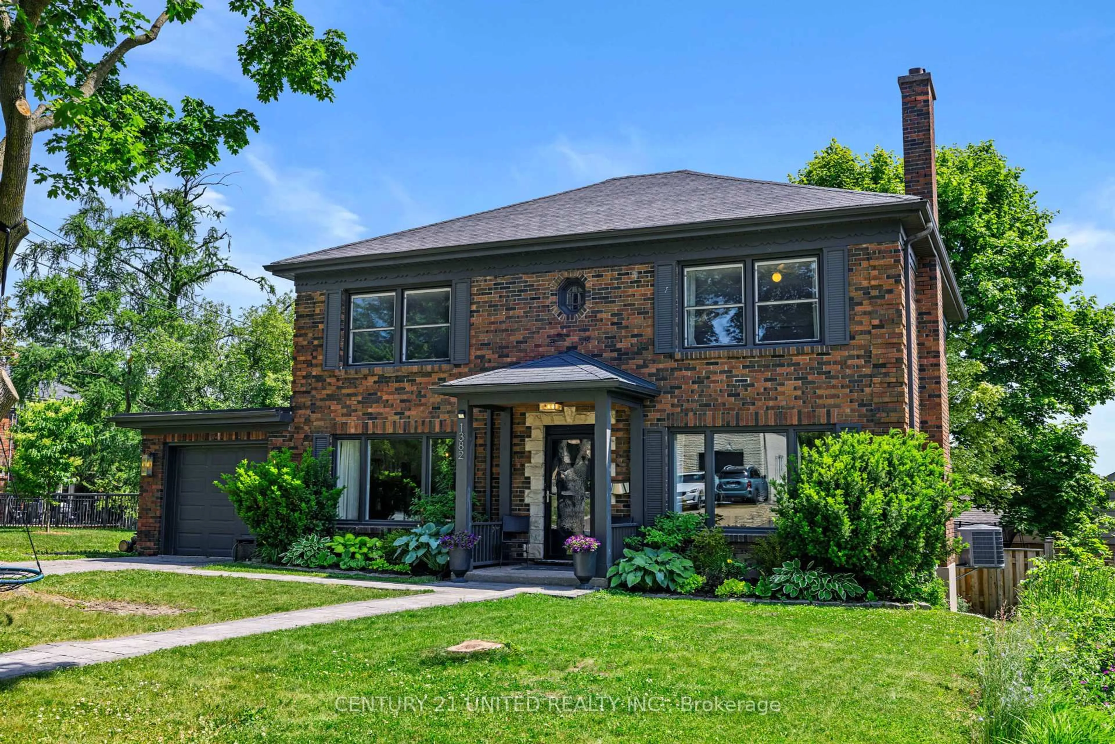 Home with brick exterior material, street for 1382 Gordon Ave, Peterborough Central Ontario K9J 6H4