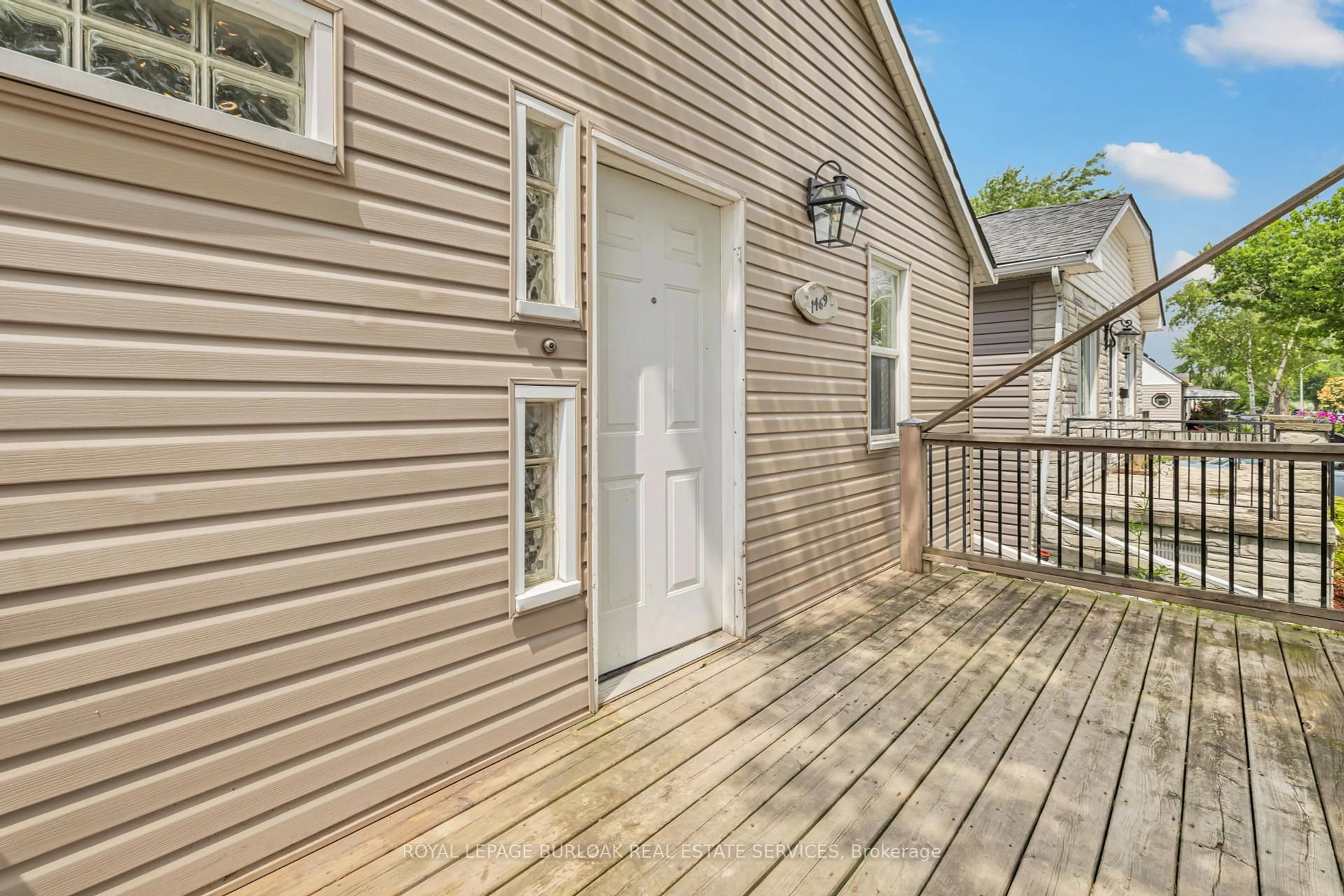 Unknown for 1469 Albert Rd, Windsor Ontario N8Y 3R1
