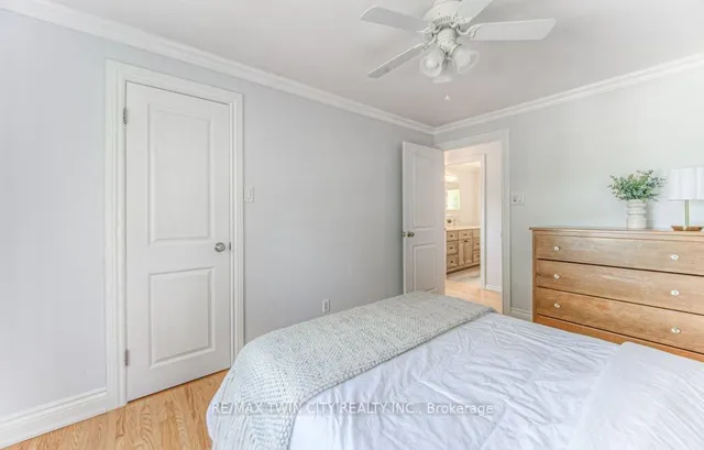 Additional property image - 211 RIPPLEWOOD Cres