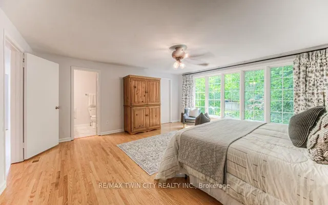 Additional property image - 211 RIPPLEWOOD Cres