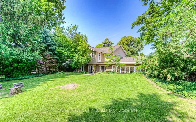 Additional property image - 211 RIPPLEWOOD Cres