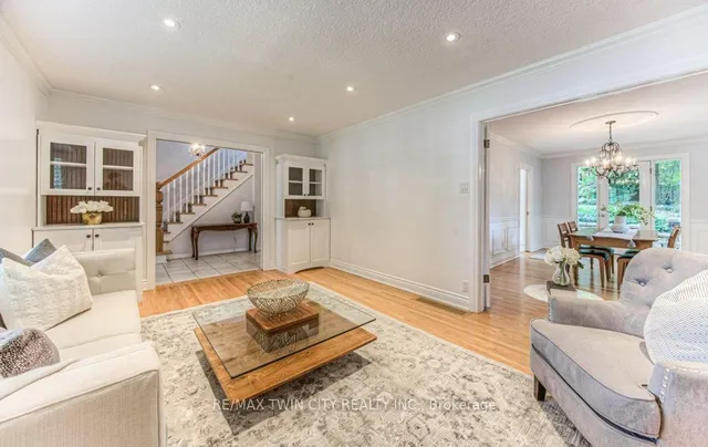 Additional property image - 211 RIPPLEWOOD Cres