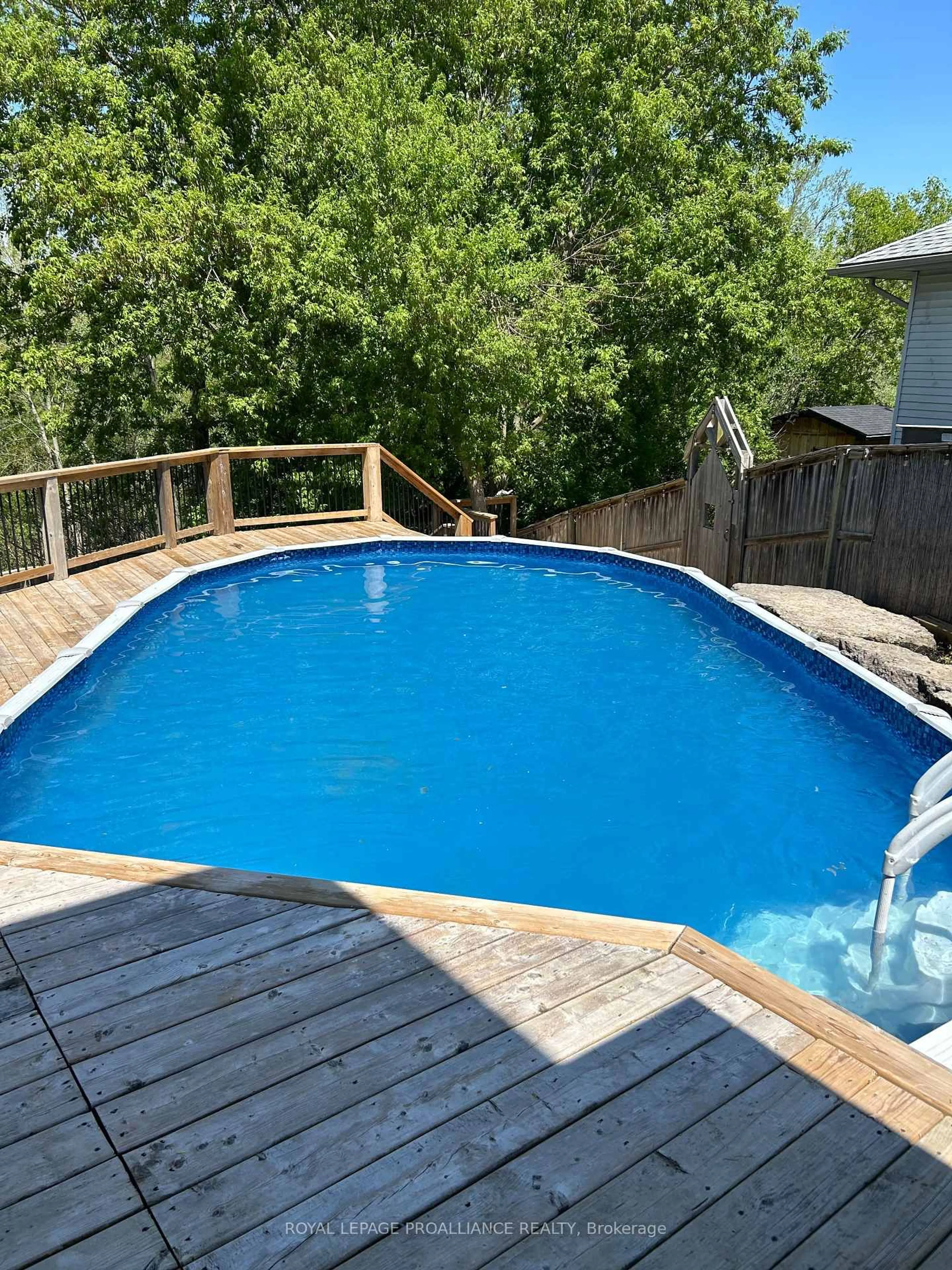 Pool for 48 Fleming Rd, Quinte West Ontario K8V 6P7