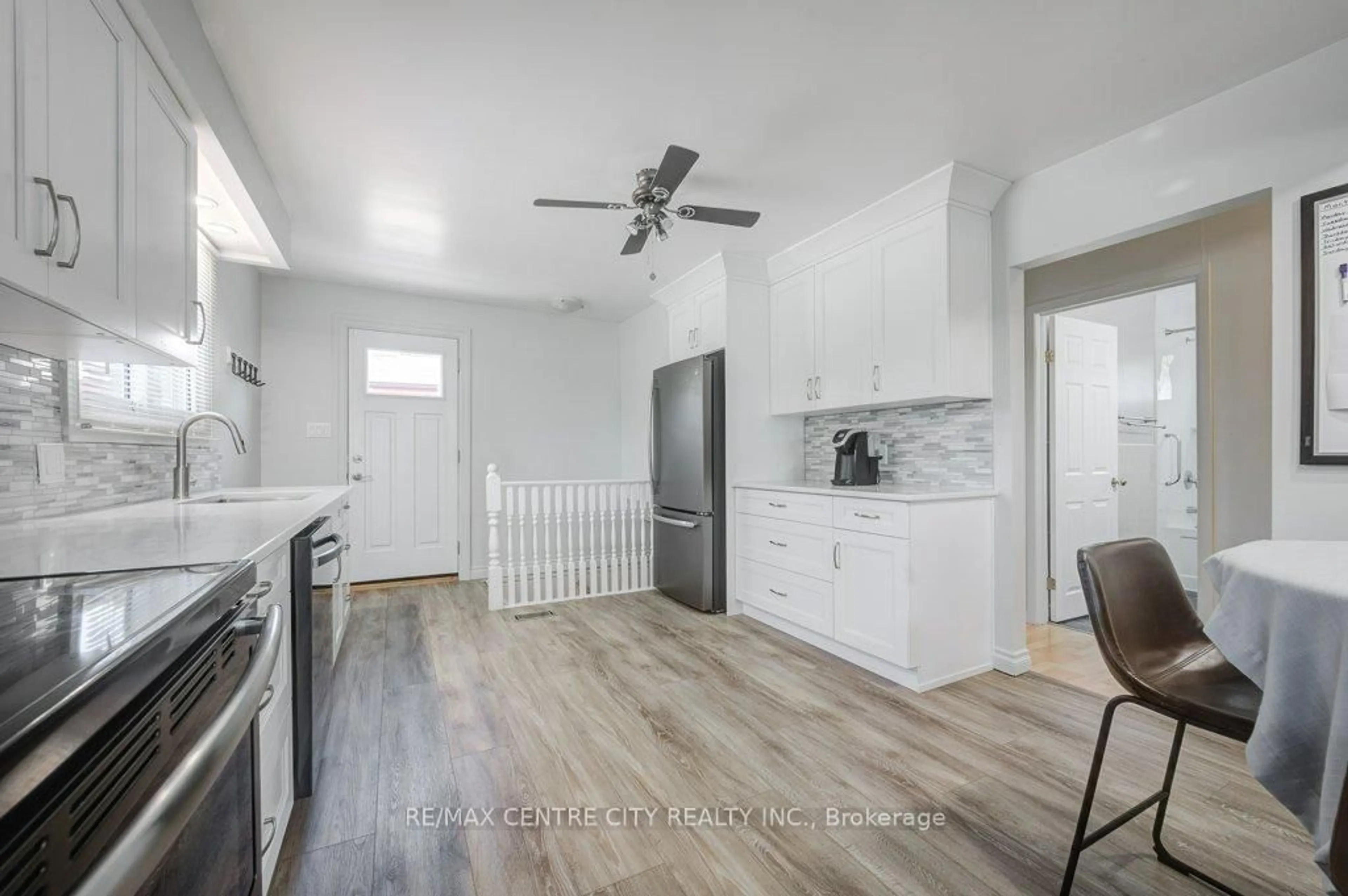 Open concept kitchen, unknown for 732 Salter Ave, Woodstock Ontario N4S 2P5
