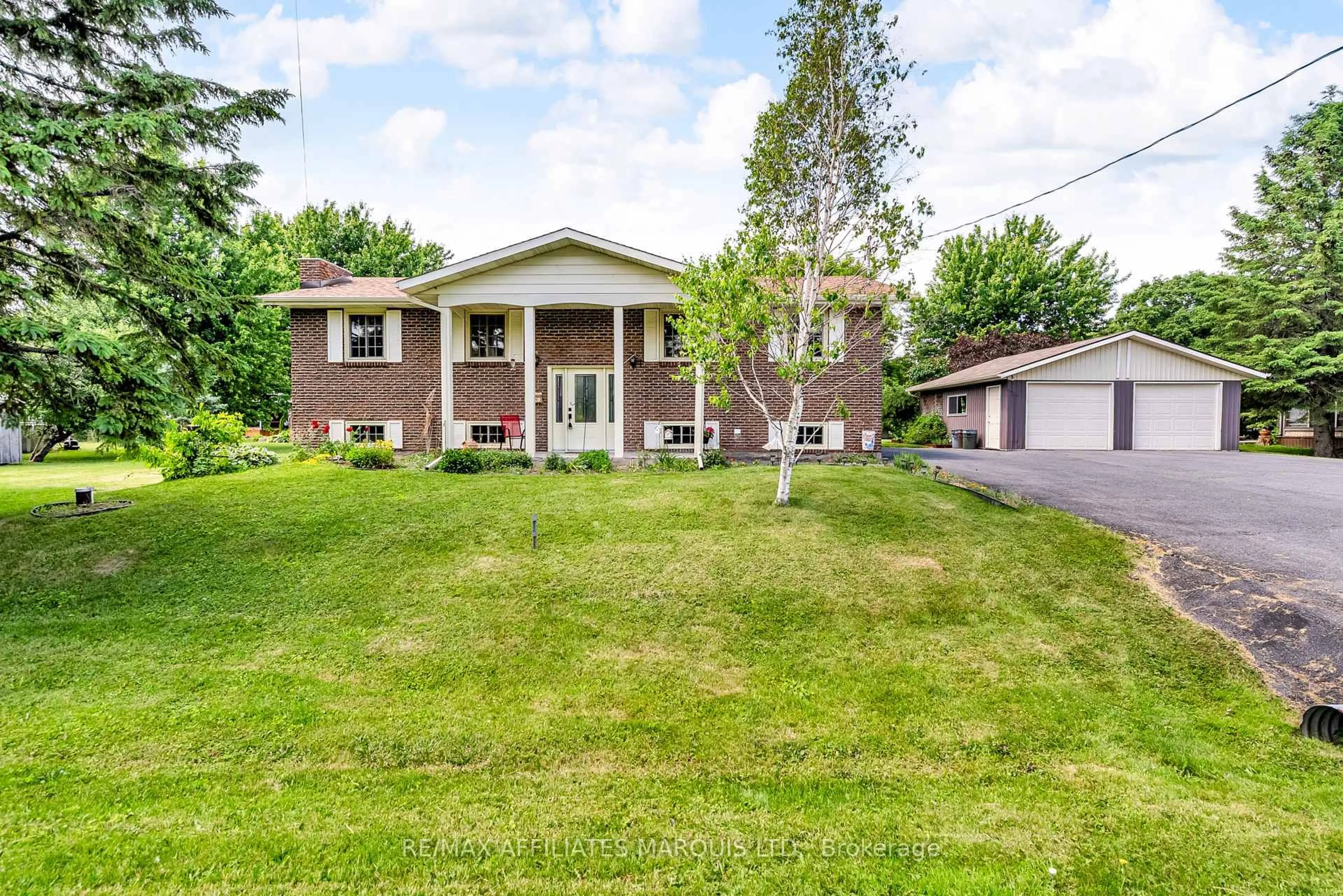 Unknown for 18227 Oak Dr, South Glengarry Ontario K0C 2J0