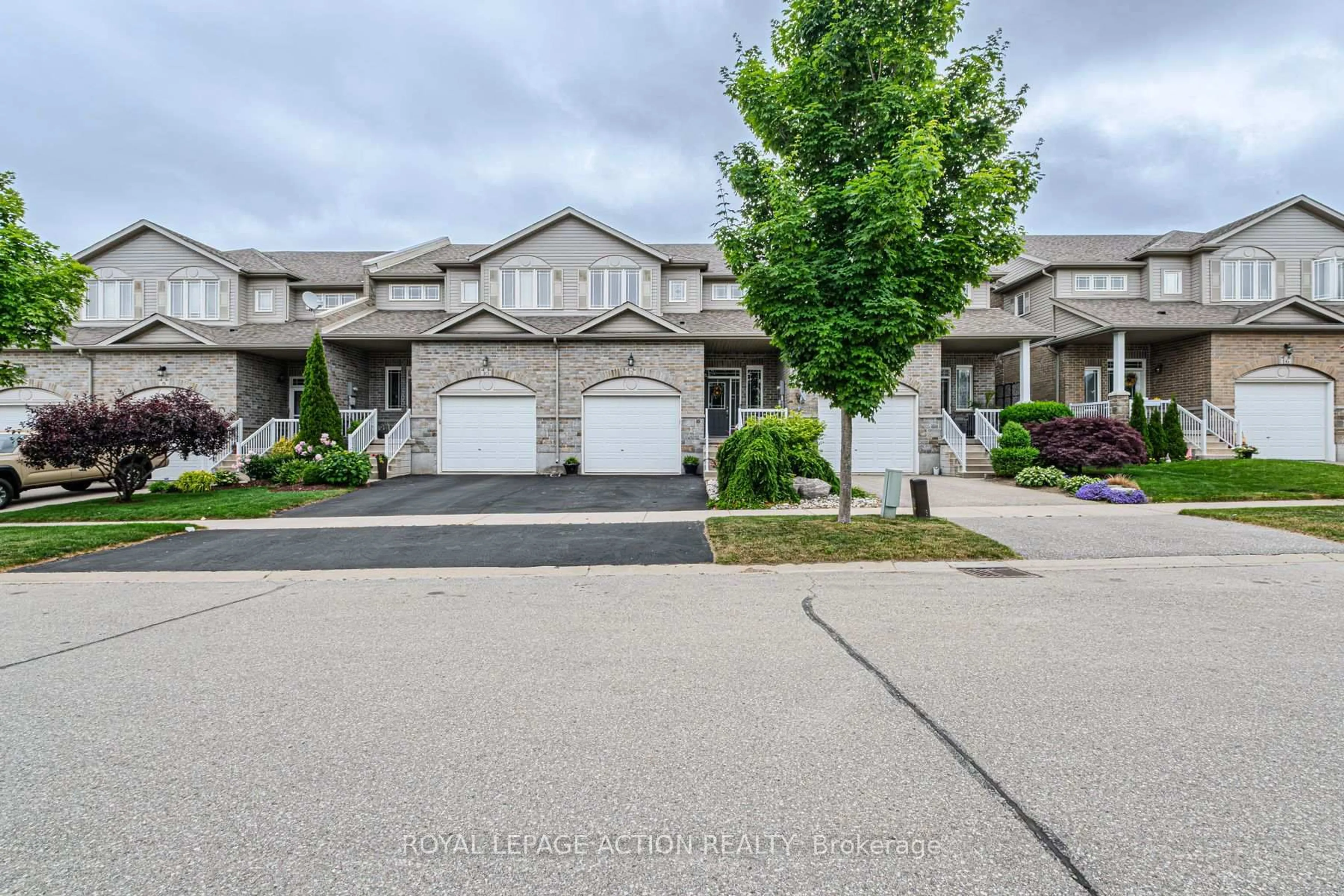 A pic from outside/outdoor area/front of a property/back of a property/a pic from drone, street for 12 Rowe Lane, Brant Ontario N3L 0A6