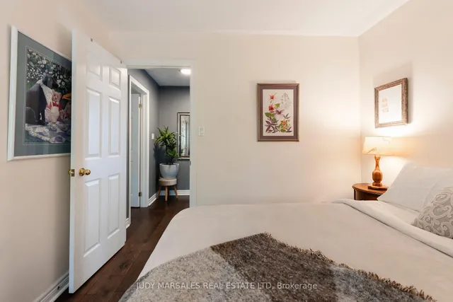Additional property image - 100 Beddoe Dr Unit 21