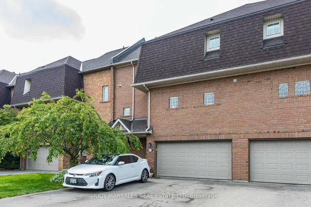 Additional property image - 100 Beddoe Dr Unit 21