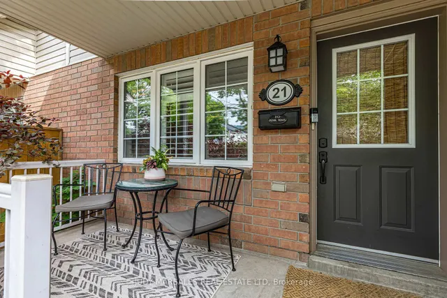 Additional property image - 100 Beddoe Dr Unit 21