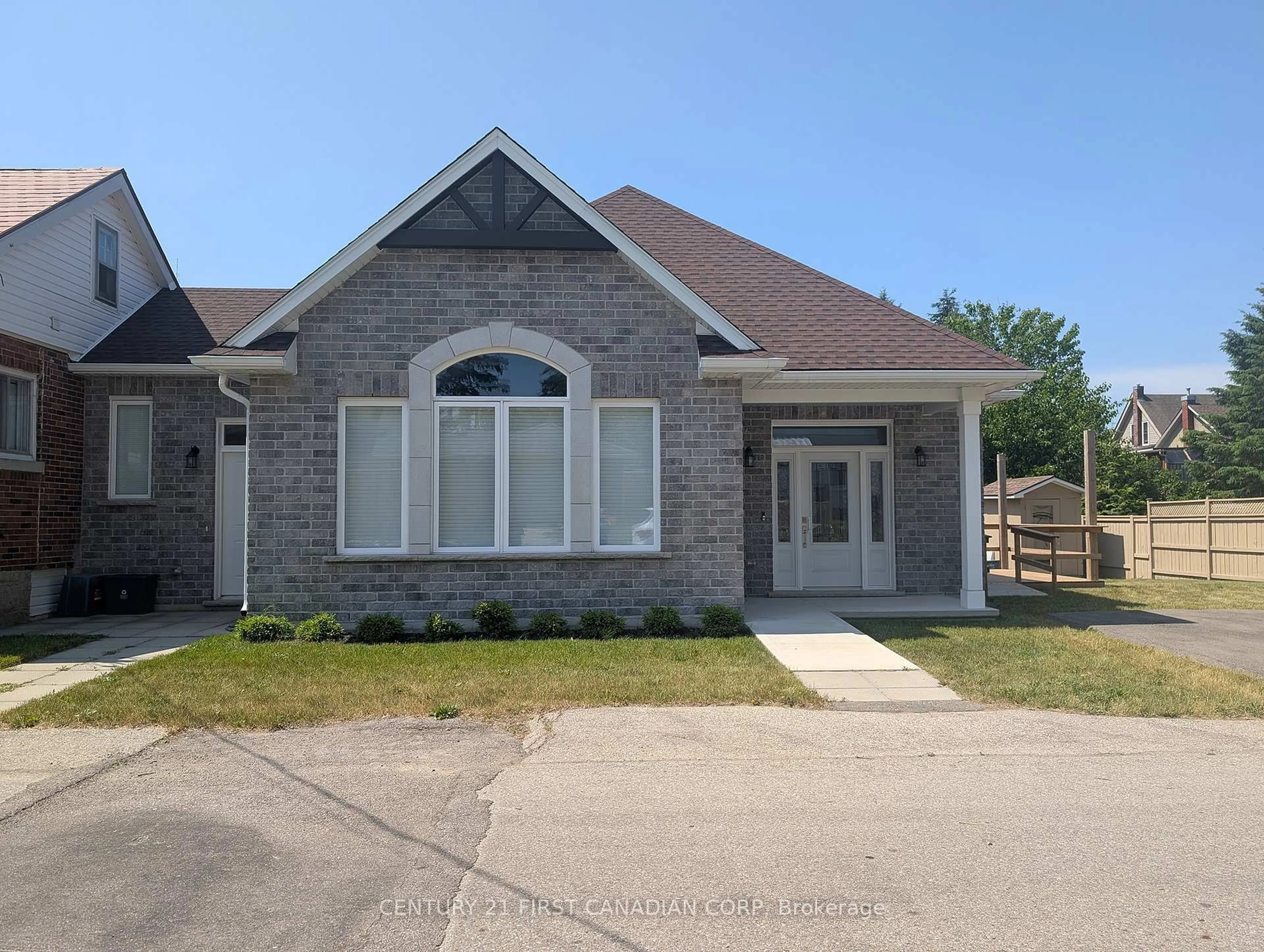 Home with brick exterior material, building for 310-A St Paul Ave, Brantford Ontario N3R 4M8
