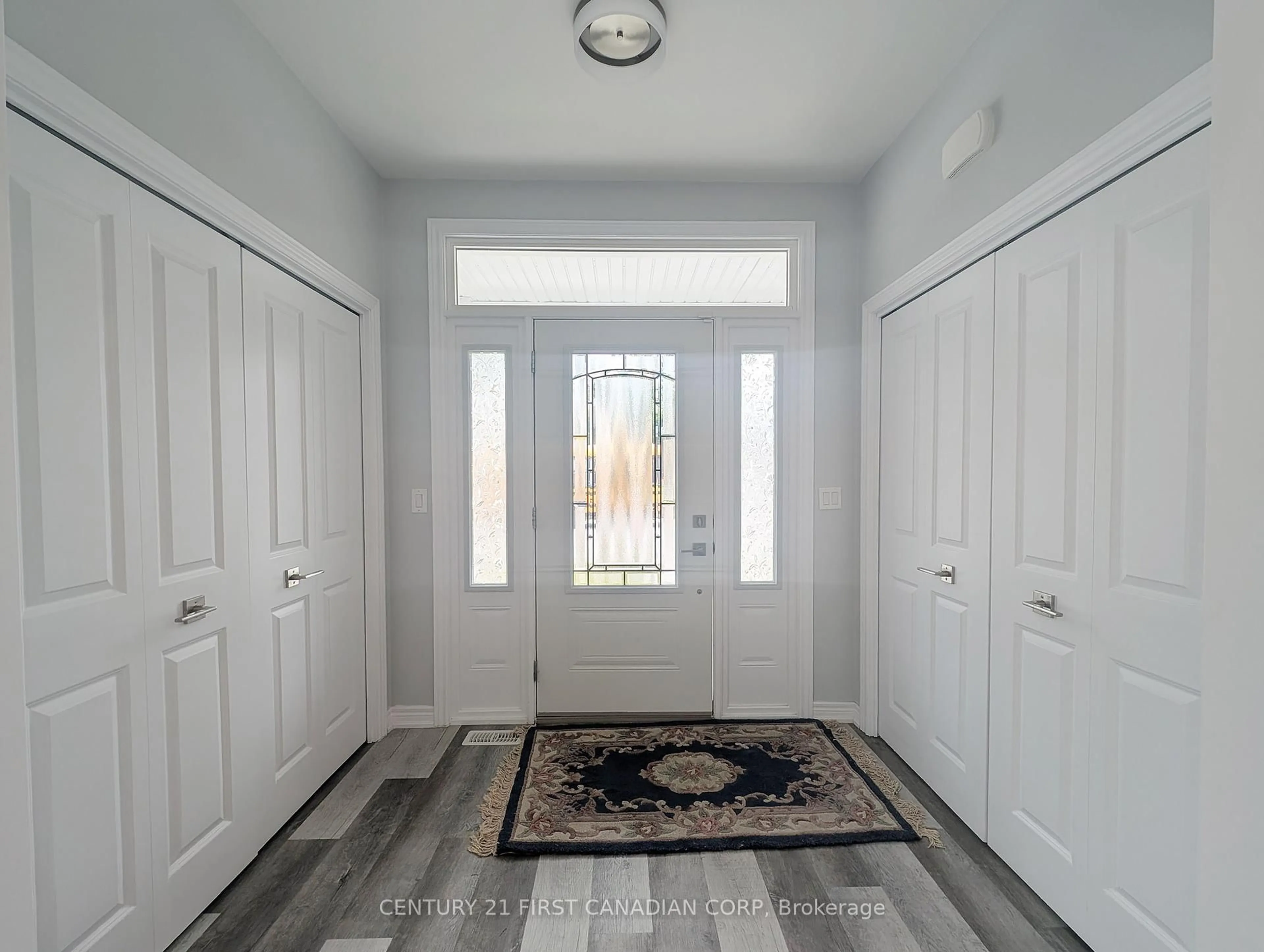 Indoor entryway for 310-A St Paul Ave, Brantford Ontario N3R 4M8