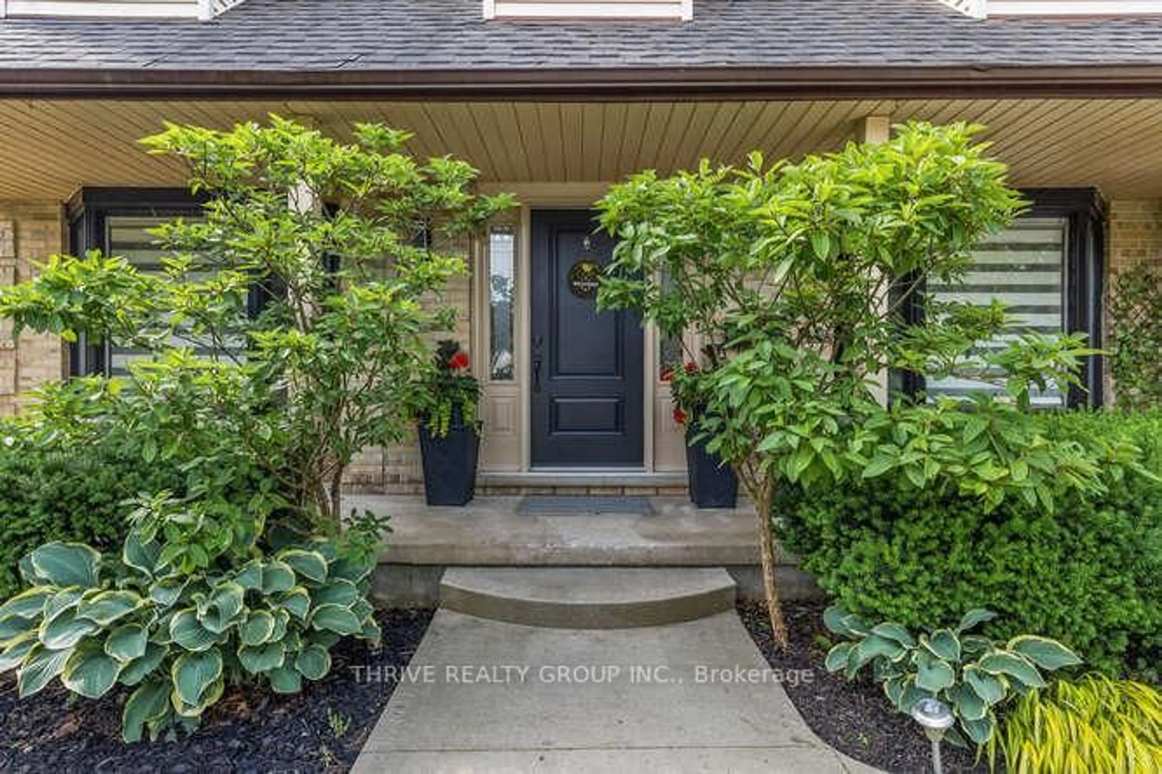 Indoor entryway for 23 Penrith Cres, London North Ontario N6G 4M8