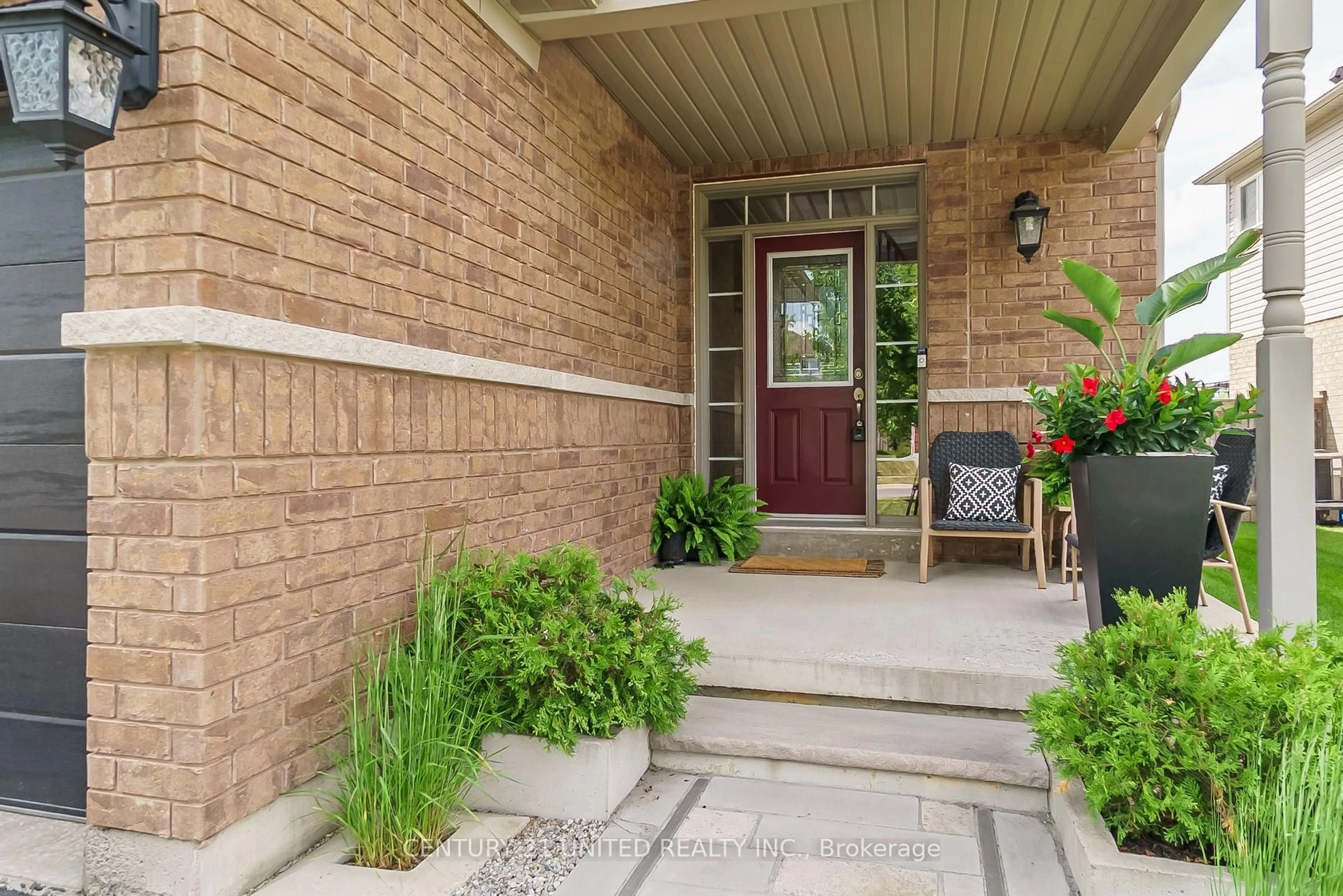 Indoor entryway for 1453 Mcauliffe Lane, Peterborough East Ontario K9H 0B6
