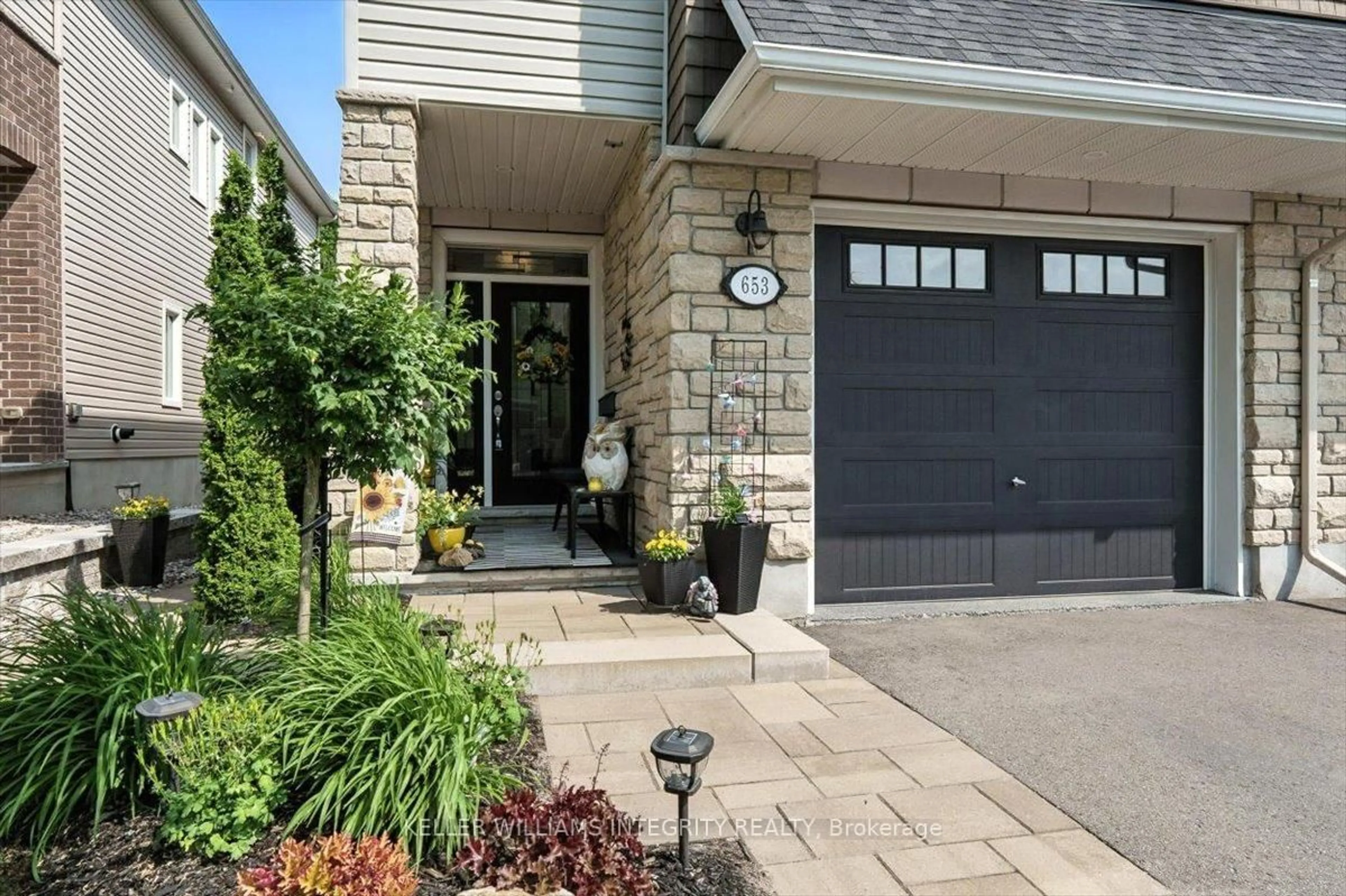 Unknown for 653 Cartographe St, Ottawa Ontario K4A 1B6