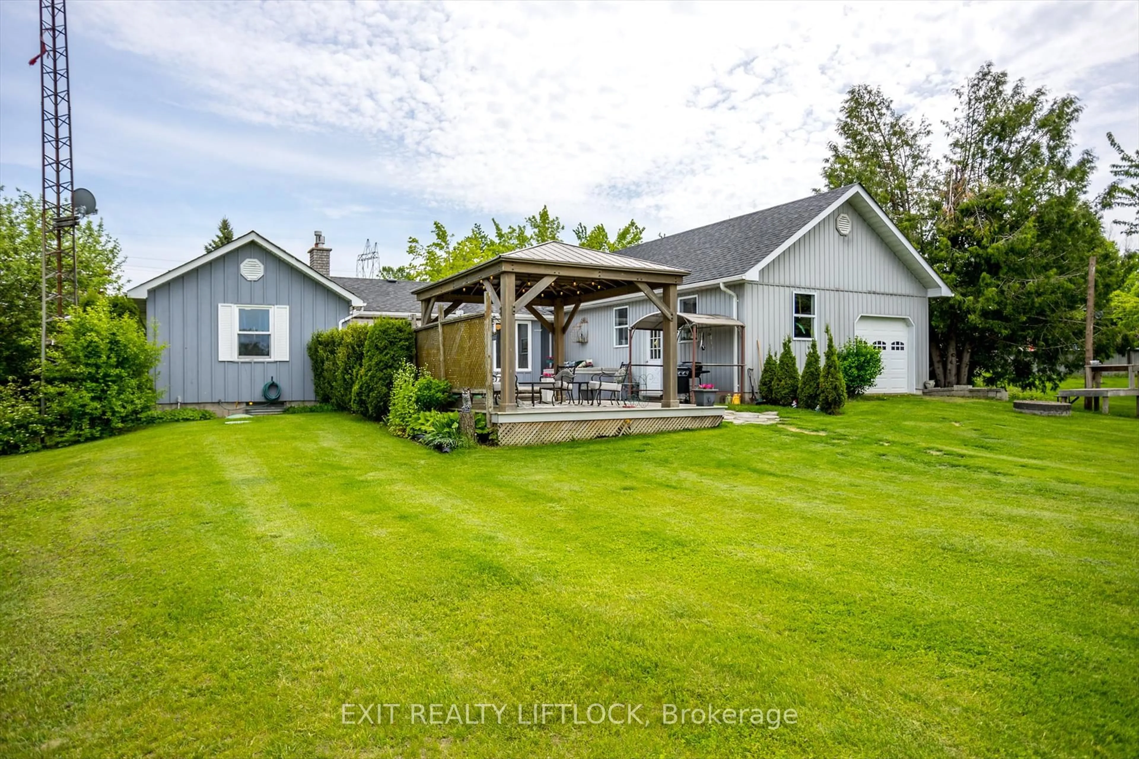 A pic from outside/outdoor area/front of a property/back of a property/a pic from drone, unknown for 890 Stewart Line, Cavan Monaghan Ontario L0A 1C0