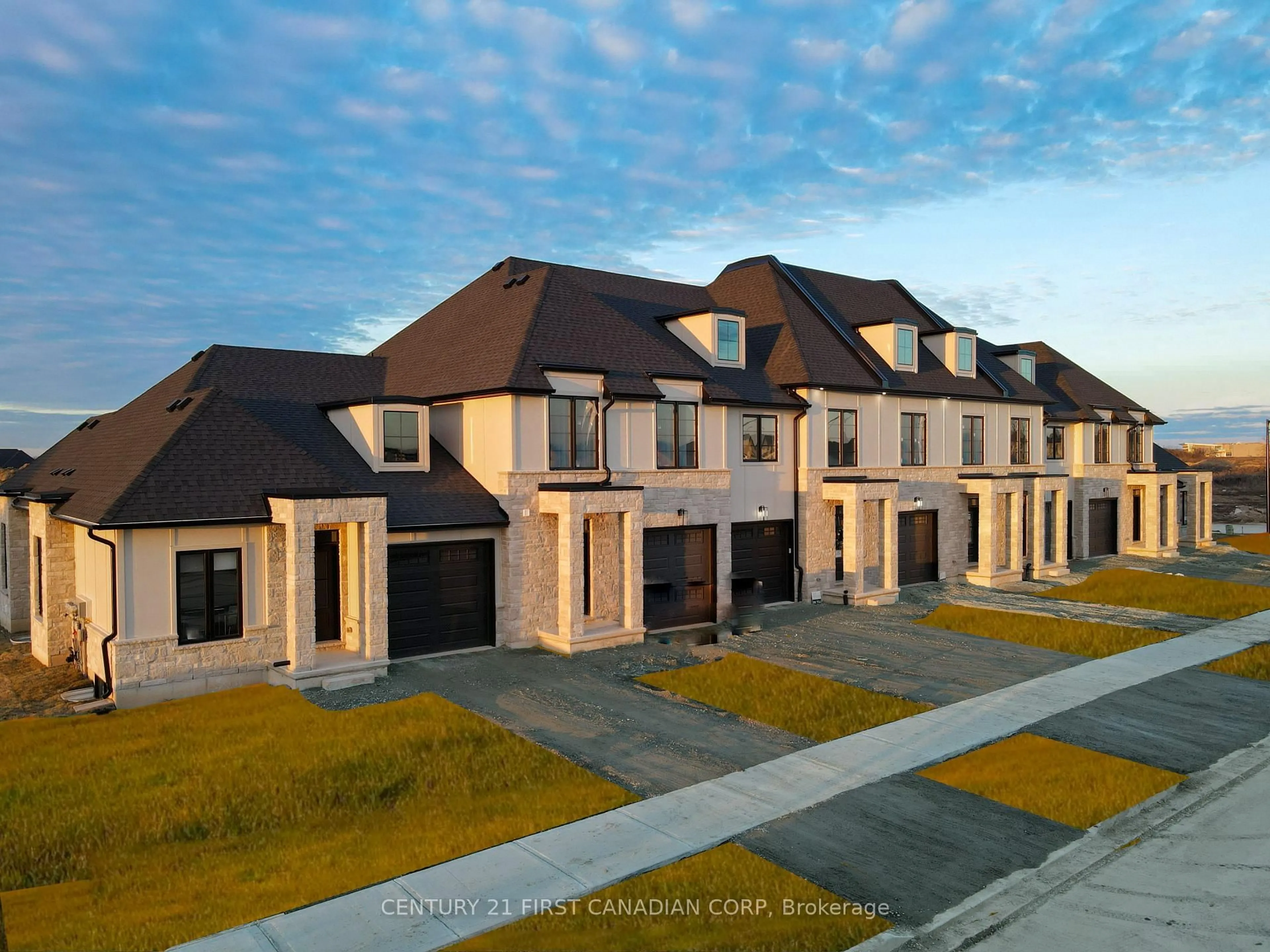 A pic from outside/outdoor area/front of a property/back of a property/a pic from drone, street for 6687 Hayward Dr, London South Ontario N6P 0H7