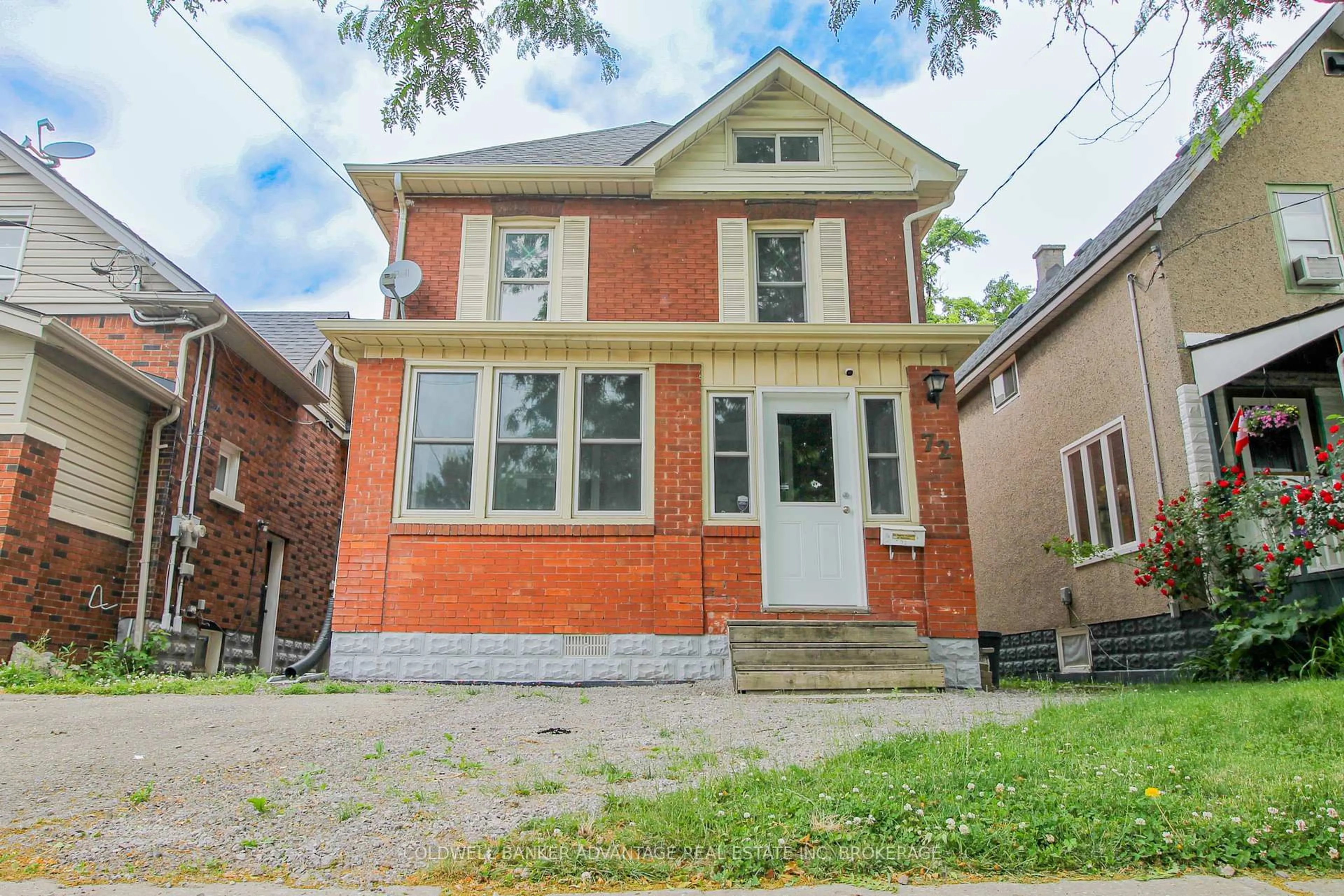 Home with brick exterior material, street for 72 Regent St, Welland Ontario L3B 4H6