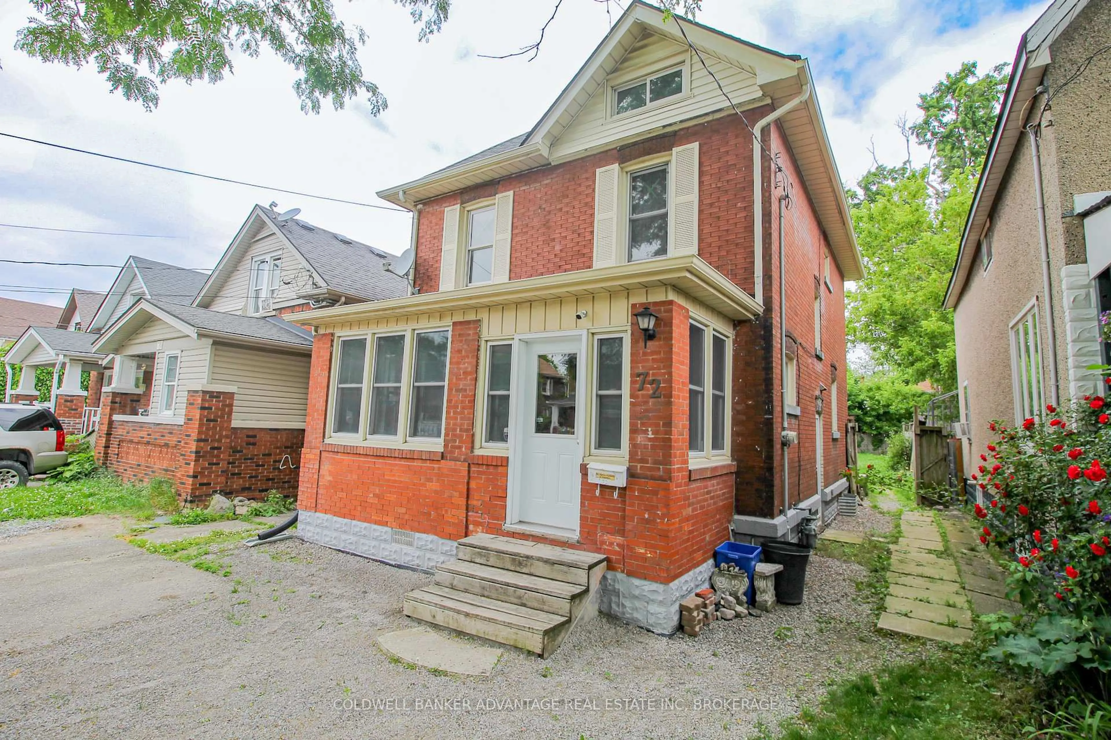 Home with brick exterior material, street for 72 Regent St, Welland Ontario L3B 4H6