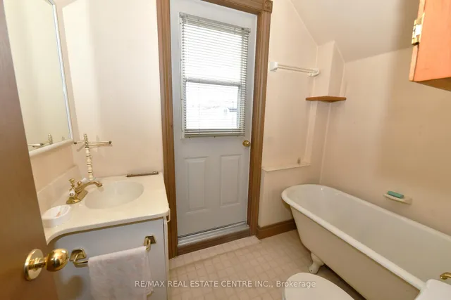 Additional image 7 of 25 GUELPH St