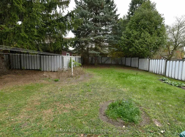 Additional image 2 of 25 GUELPH St