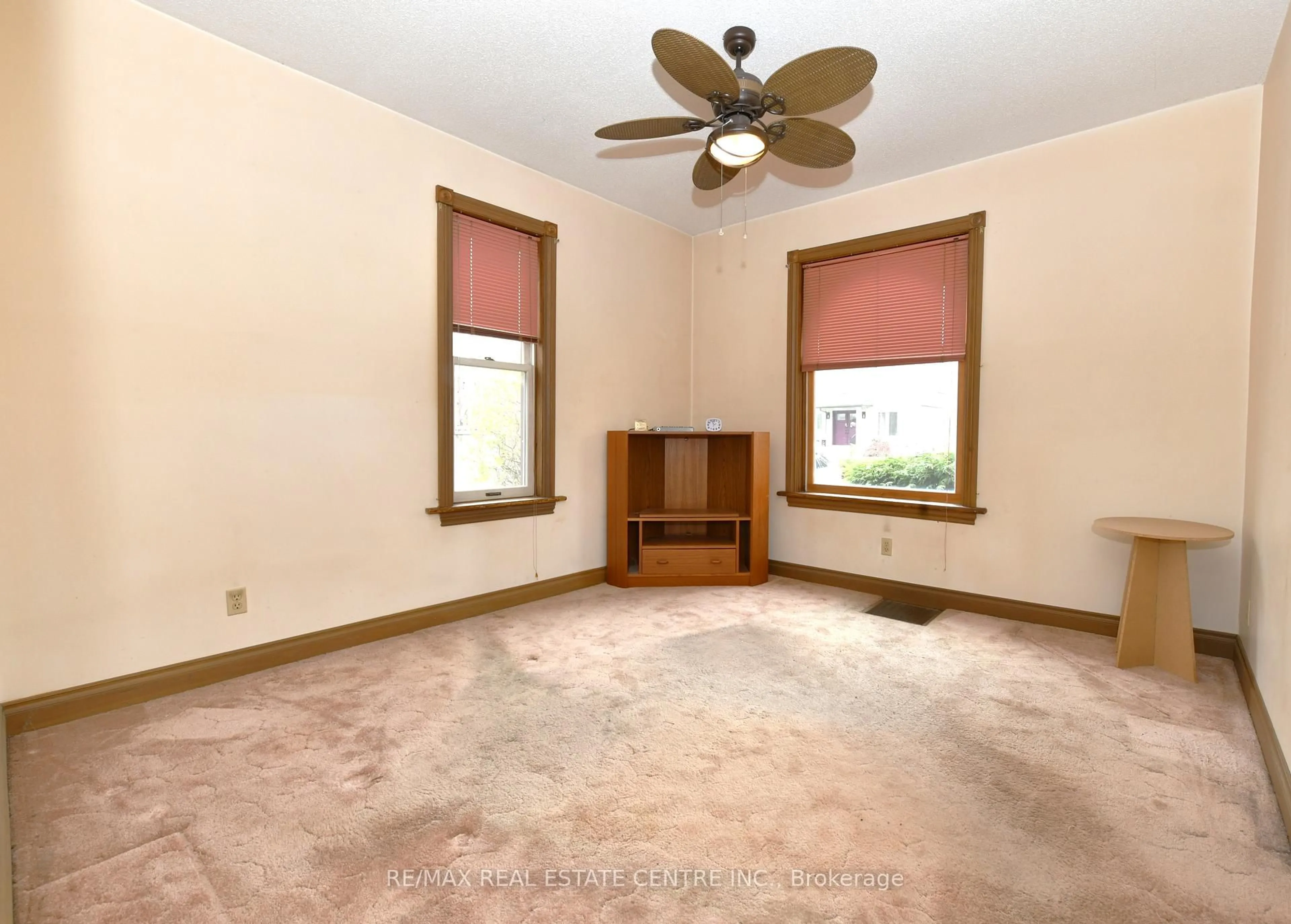 A pic of a room for 25 GUELPH St, Kitchener Ontario N2H 5W5