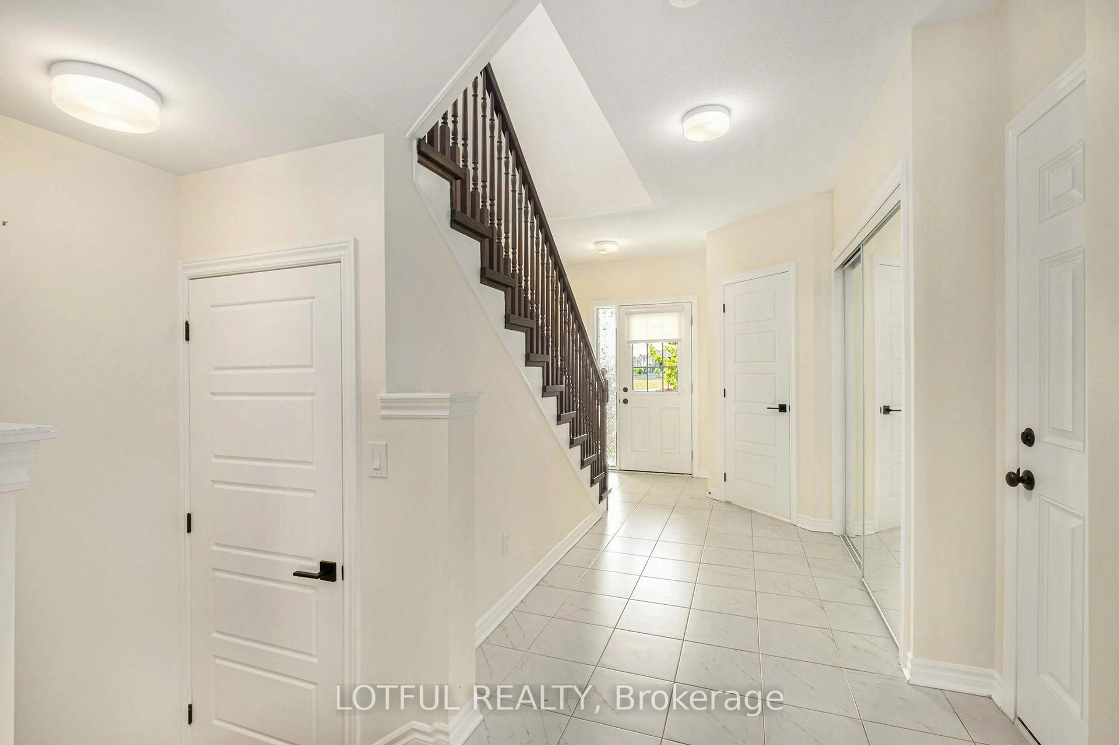 Indoor entryway for 145 Celestial Grve, Ottawa Ontario K2J 6S8