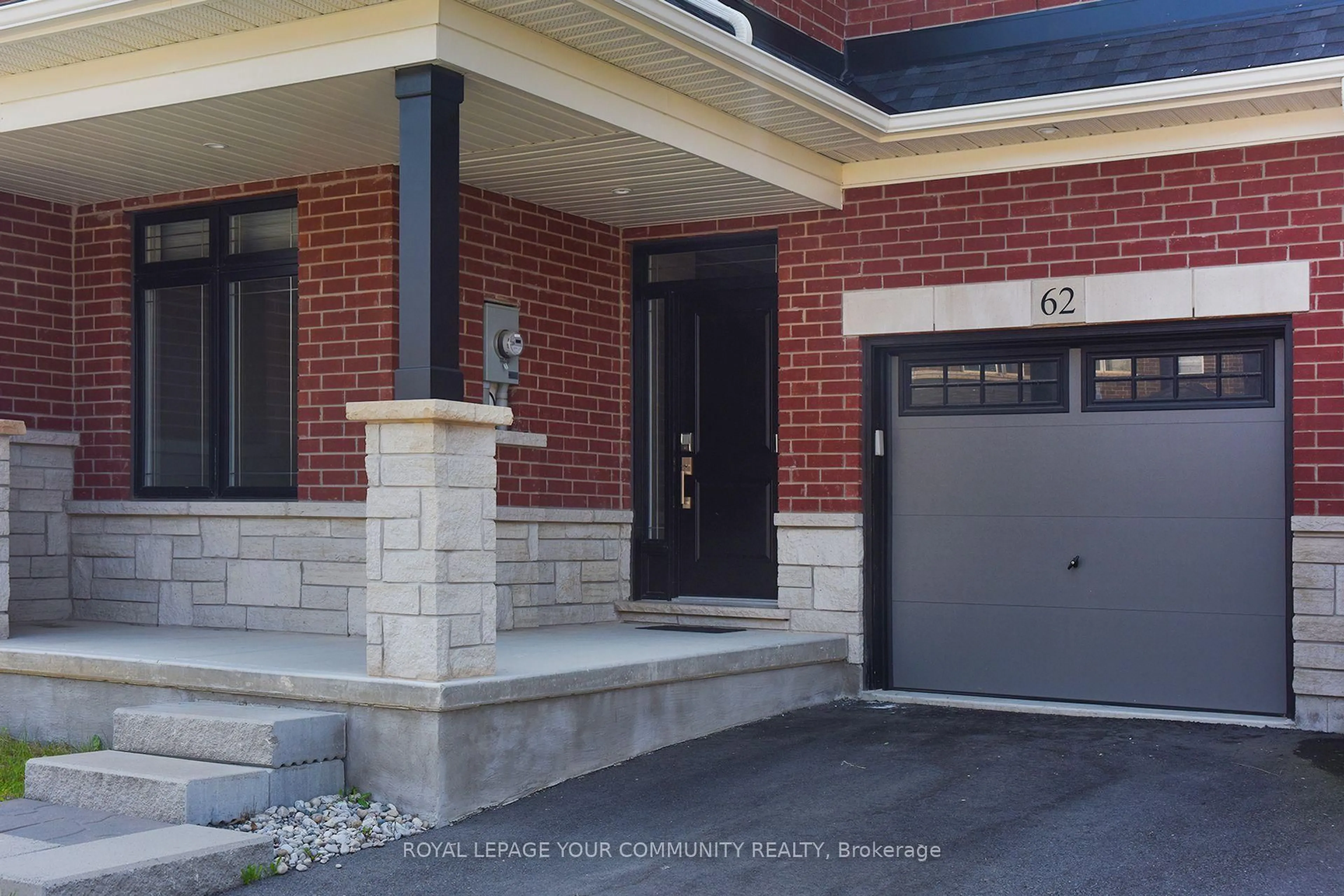 Home with brick exterior material, street for 62 Skinner Rd, Hamilton Ontario L8B 1X1