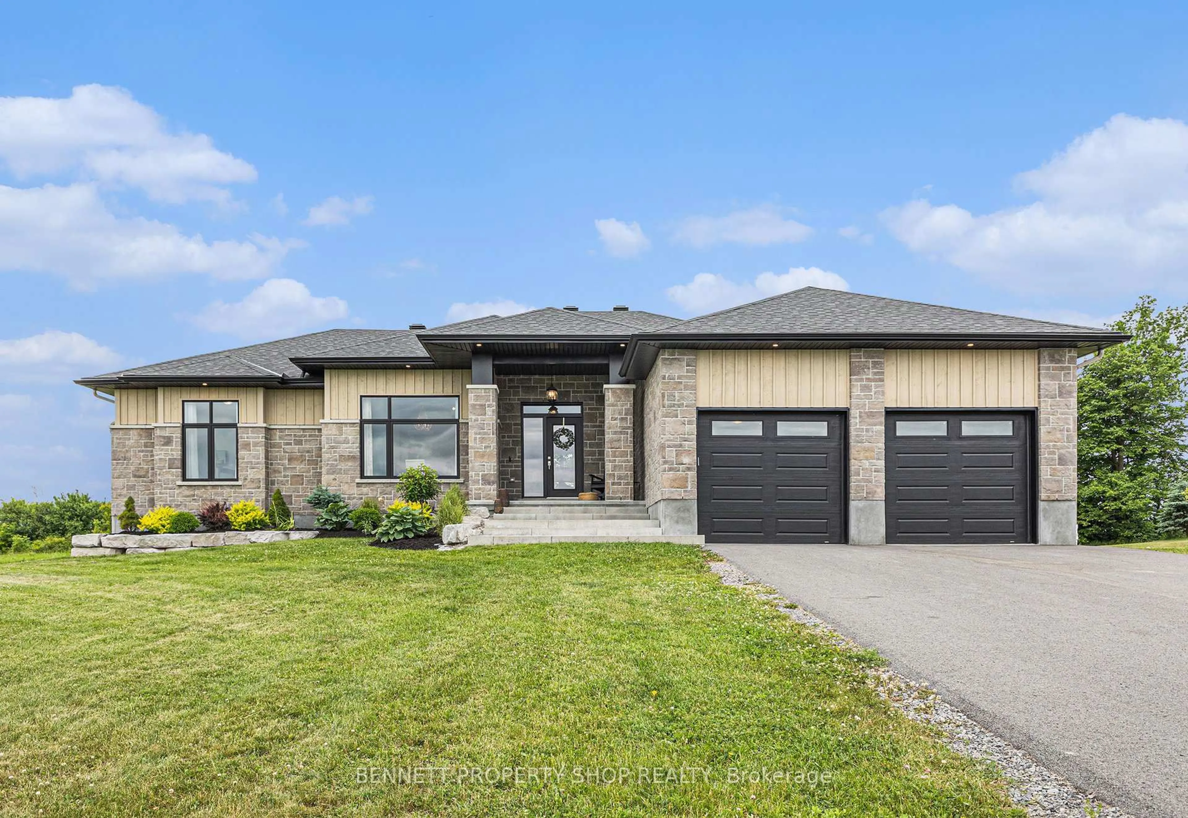 Home with brick exterior material, street for 408 Gaelic Glen Rdge, Ashton Ontario K0A 1B0