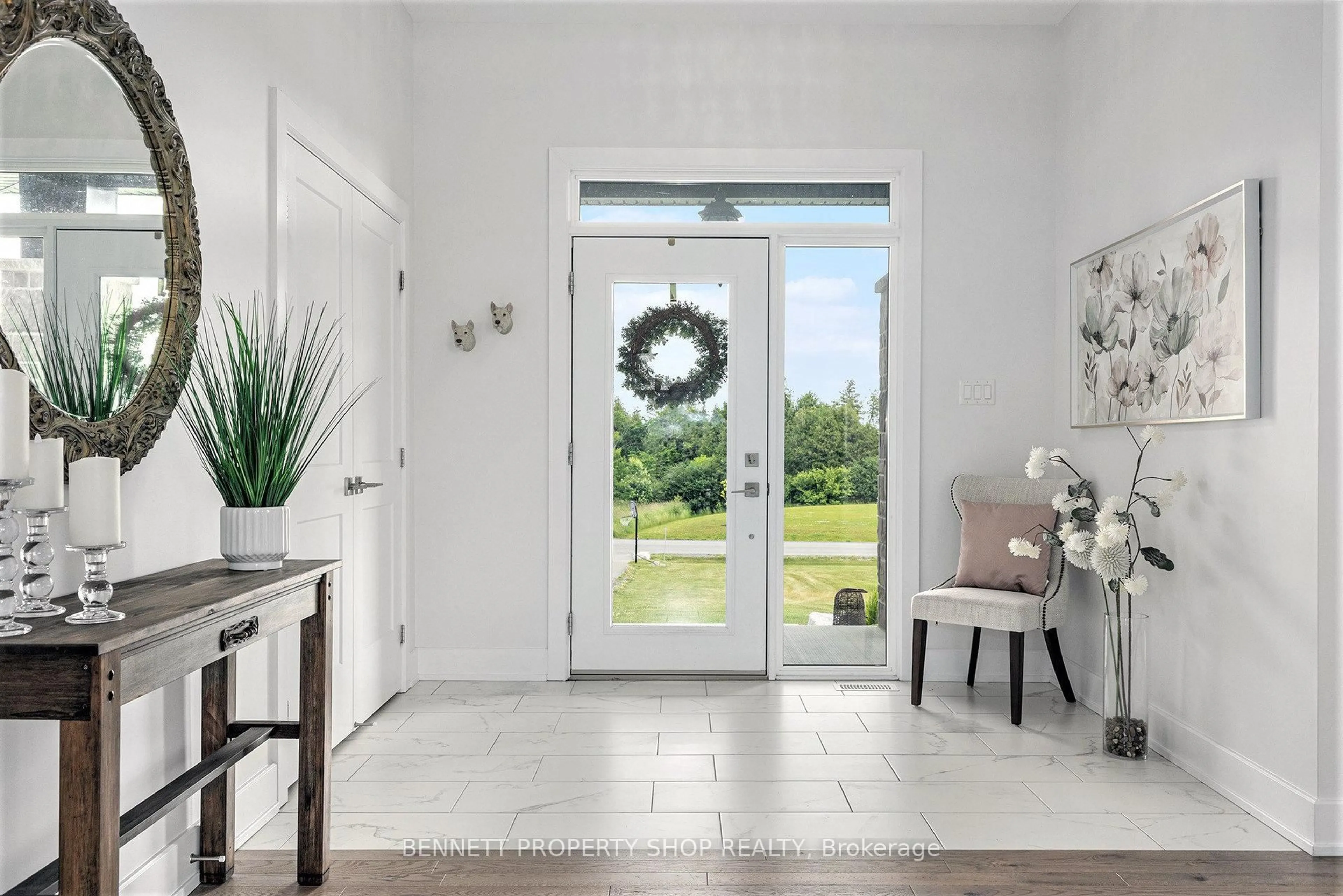 Indoor entryway for 408 Gaelic Glen Rdge, Ashton Ontario K0A 1B0