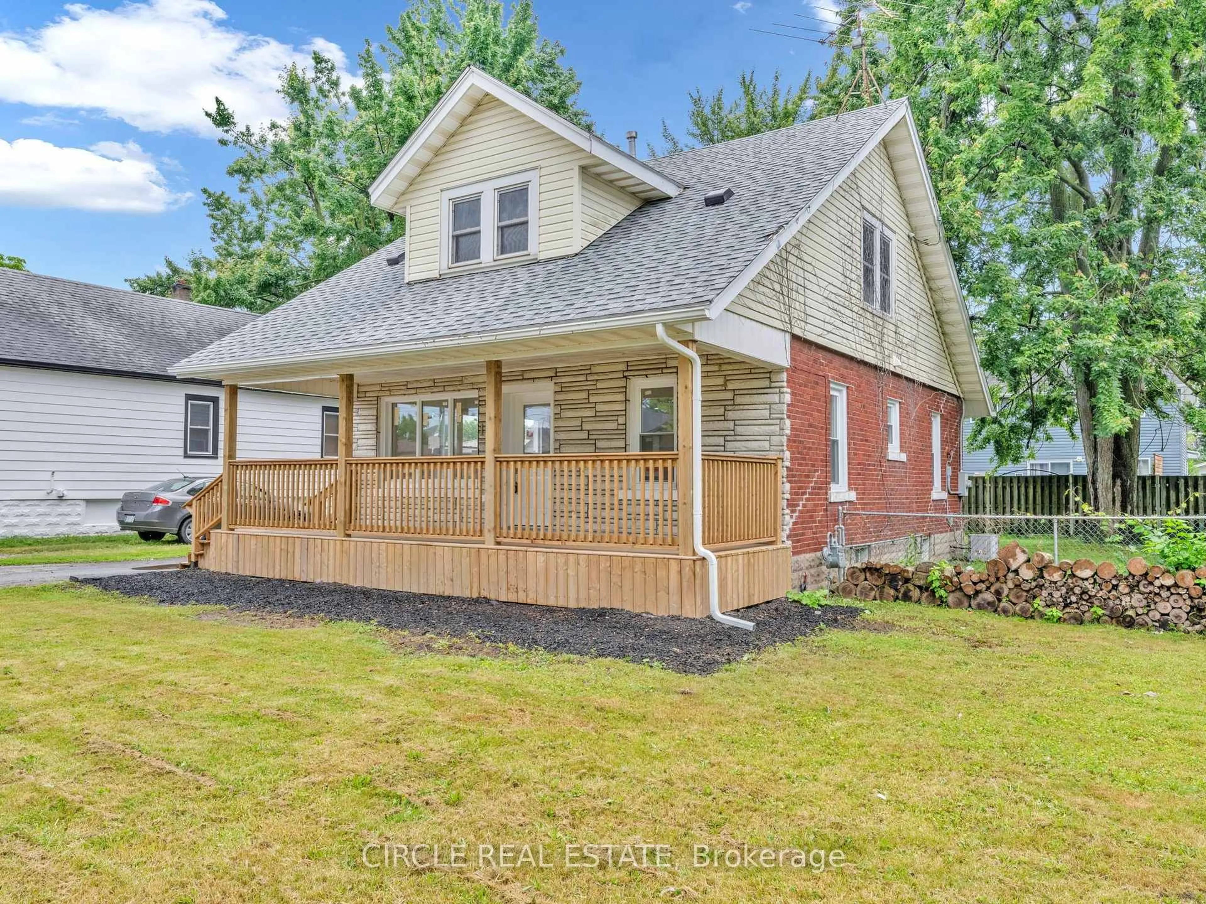 Home with brick exterior material, street for 178 Harvey St, Essex Ontario N8M 2E7