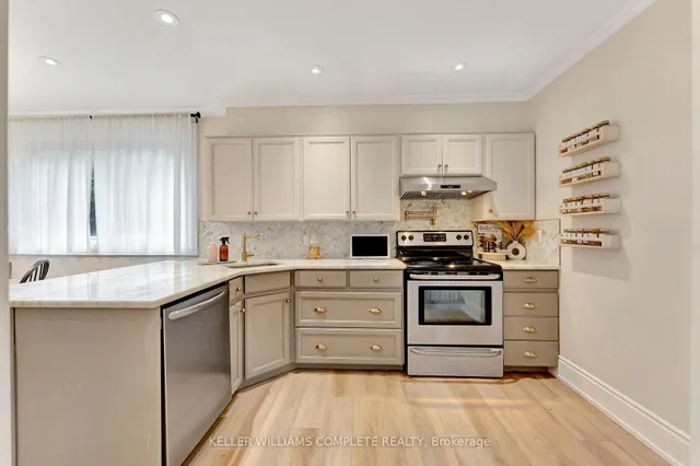 Additional image 29 of 42 LUSCOMBE St