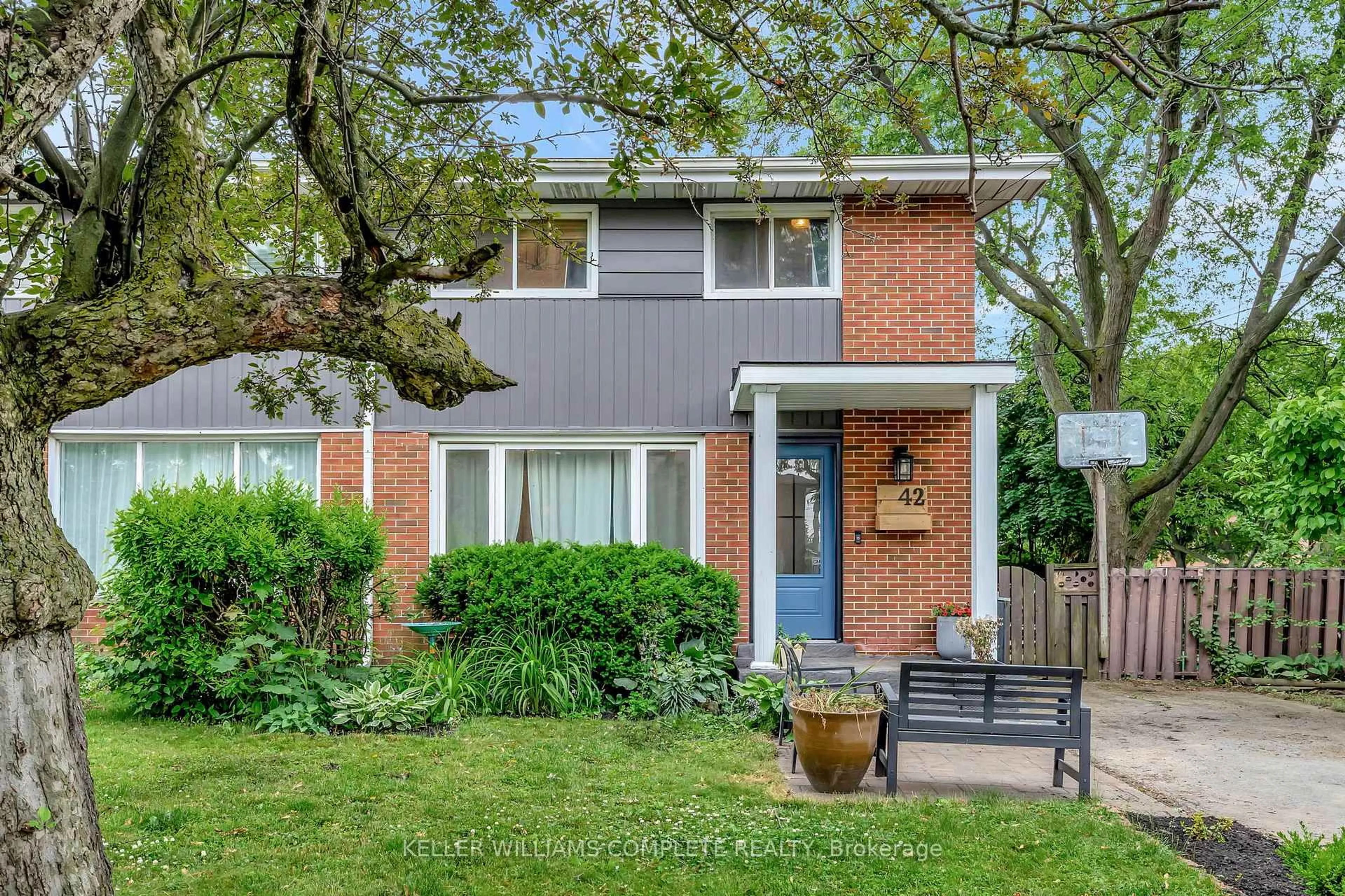 Home with brick exterior material, street for 42 LUSCOMBE St, Hamilton Ontario L9A 2J8