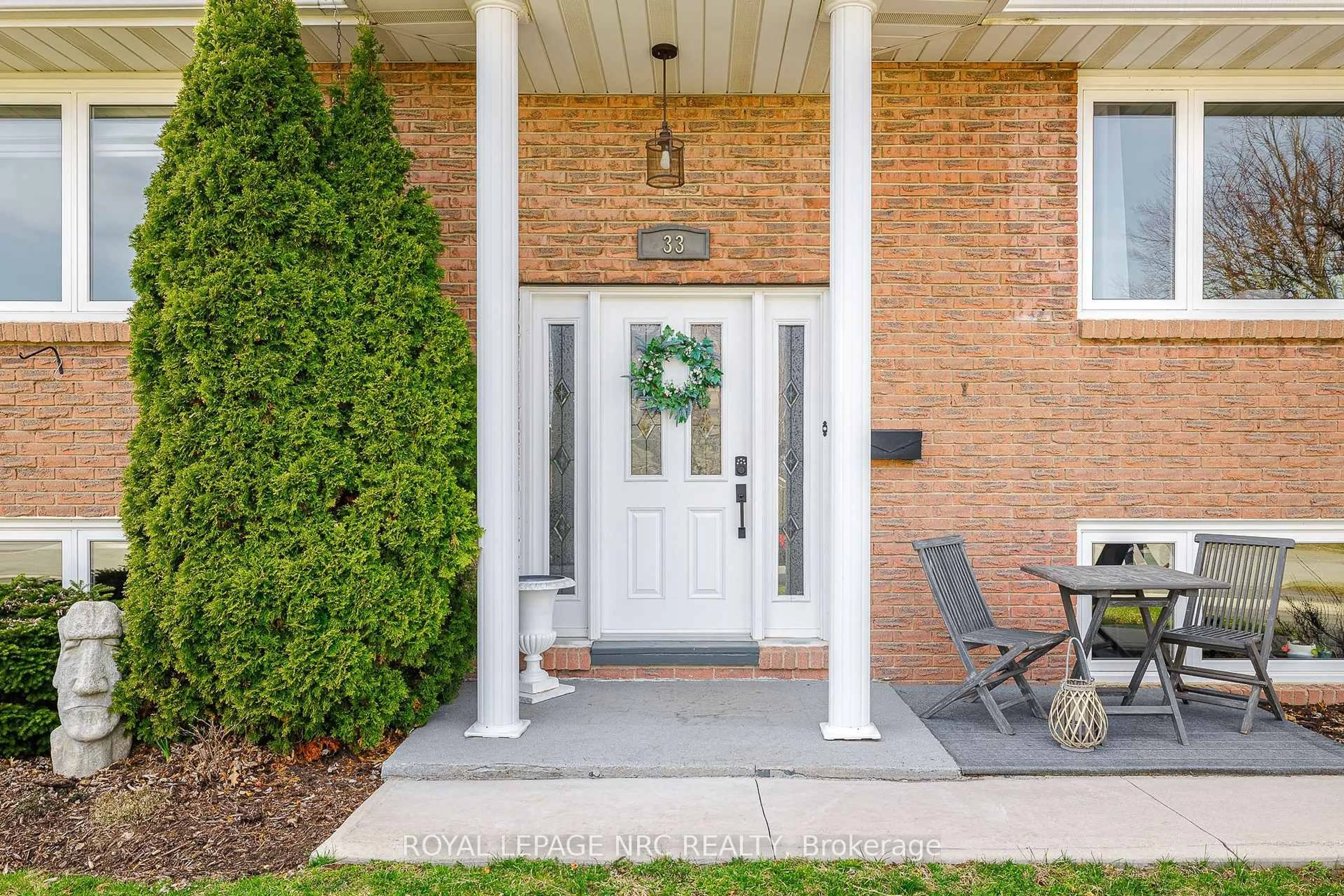 Unknown for 33 Idylwood Rd, Welland Ontario L3C 1X2