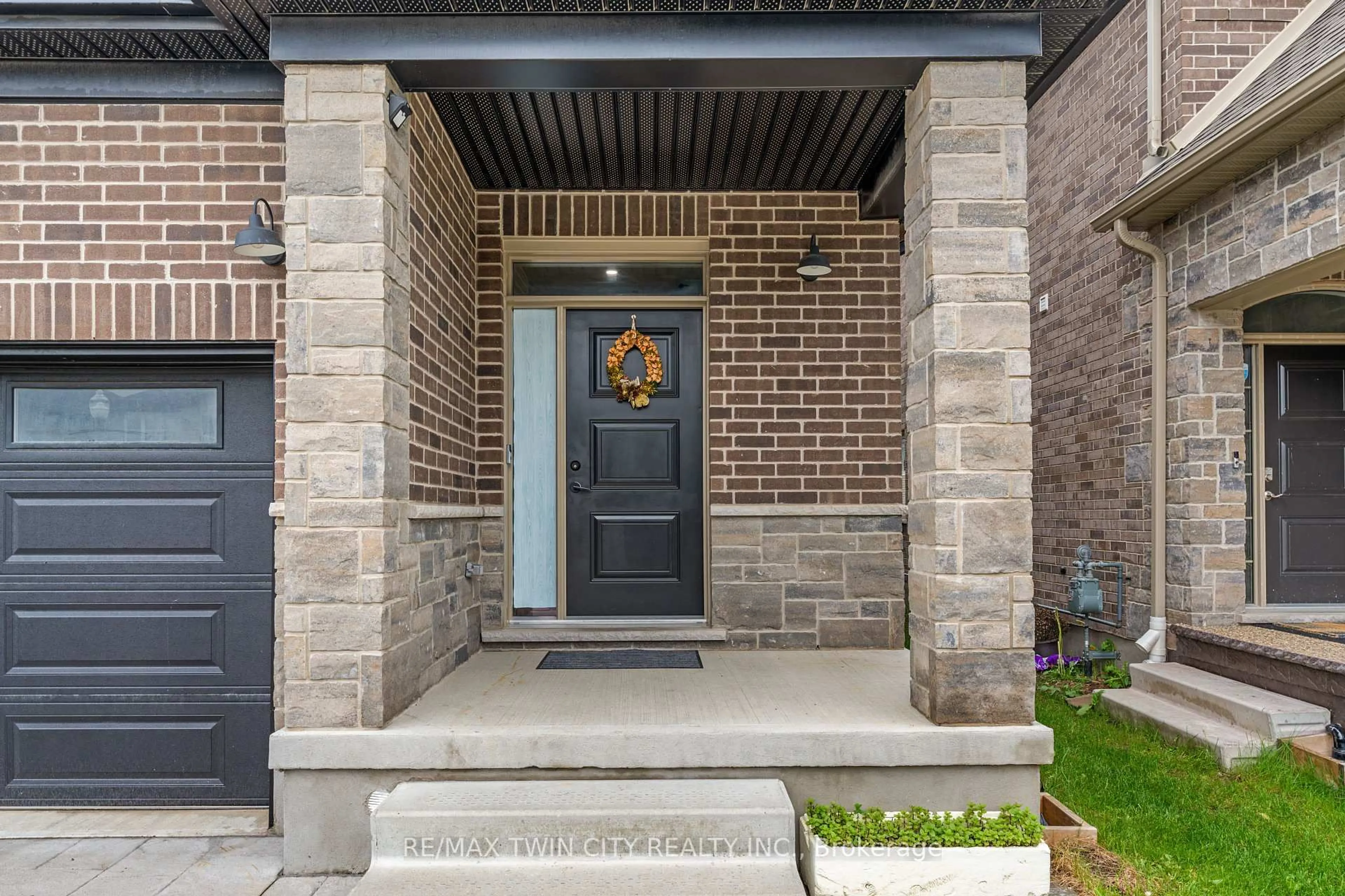 Unknown for 47 PONDCLIFFE Dr, Kitchener Ontario N2R 0M3
