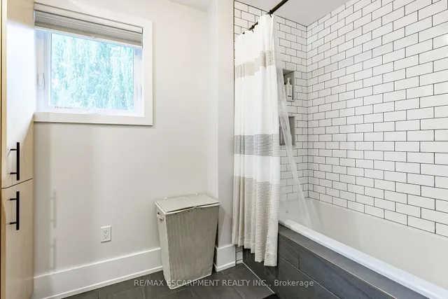 Additional property image - 83 Flatt Ave
