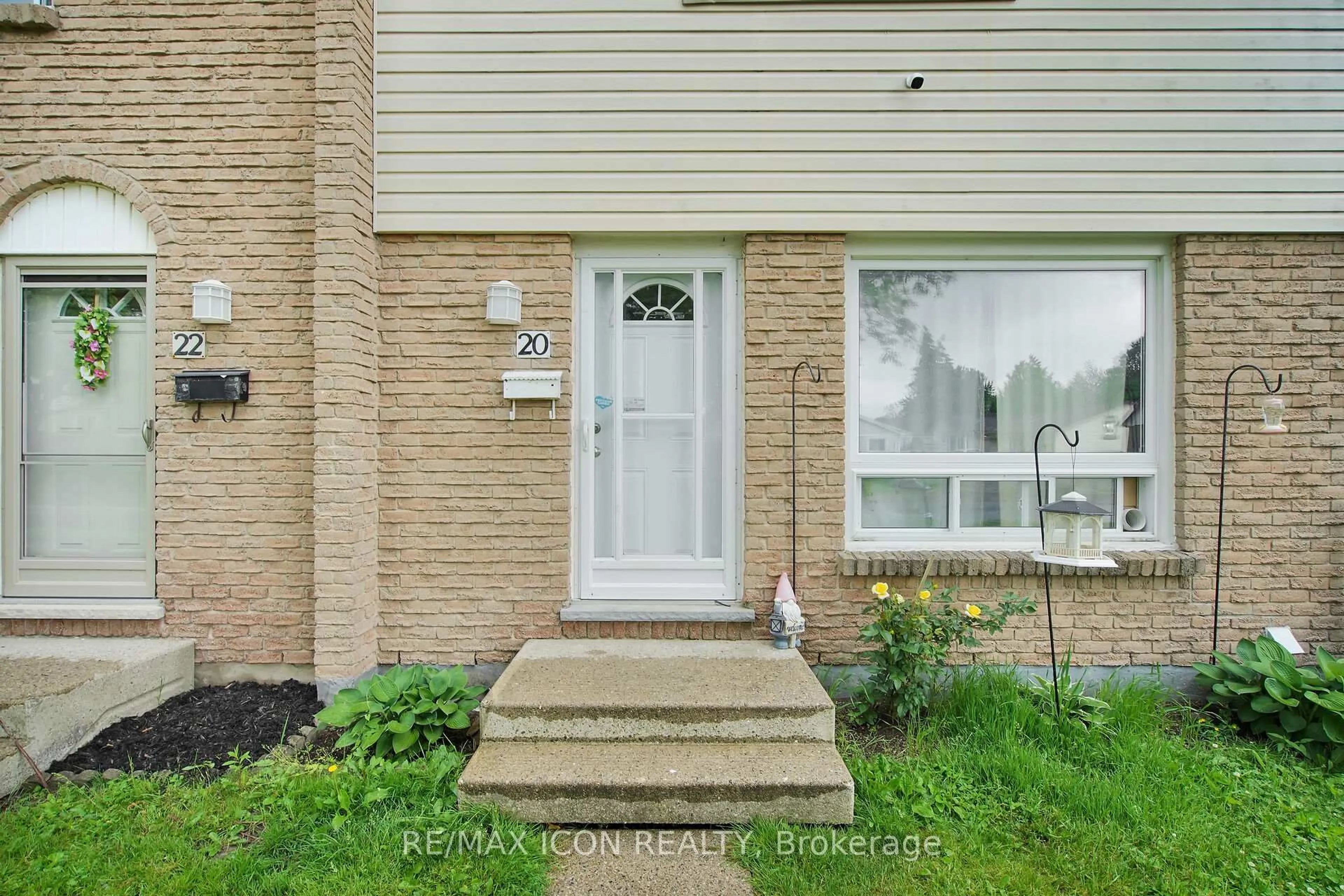 Unknown for 1775 Culver Dr #20, London East Ontario N5V 3H6