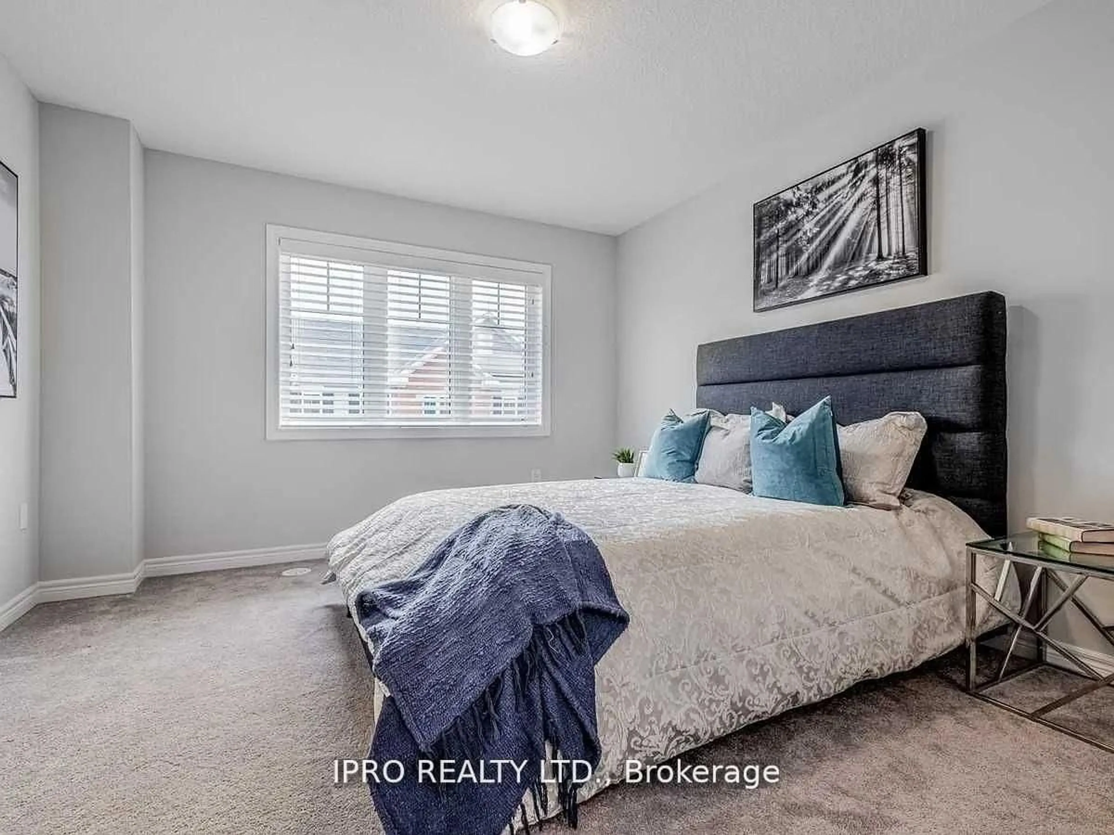 Bedroom with bed, unknown for 34 Rapids Lane, Hamilton Ontario L8K 0A4