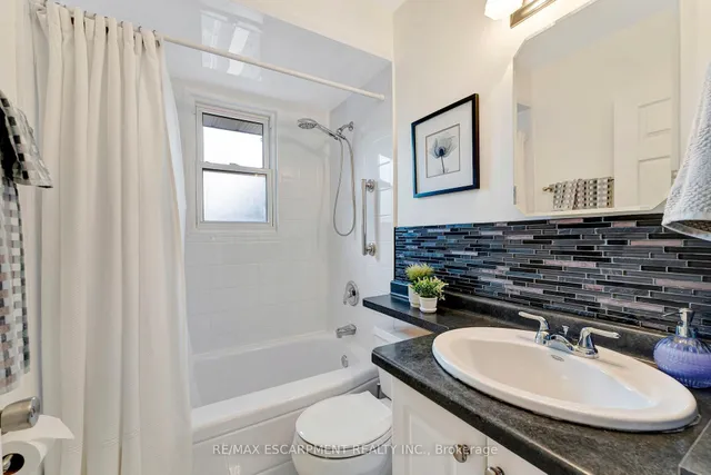 Additional property image - 109 West 23rd St