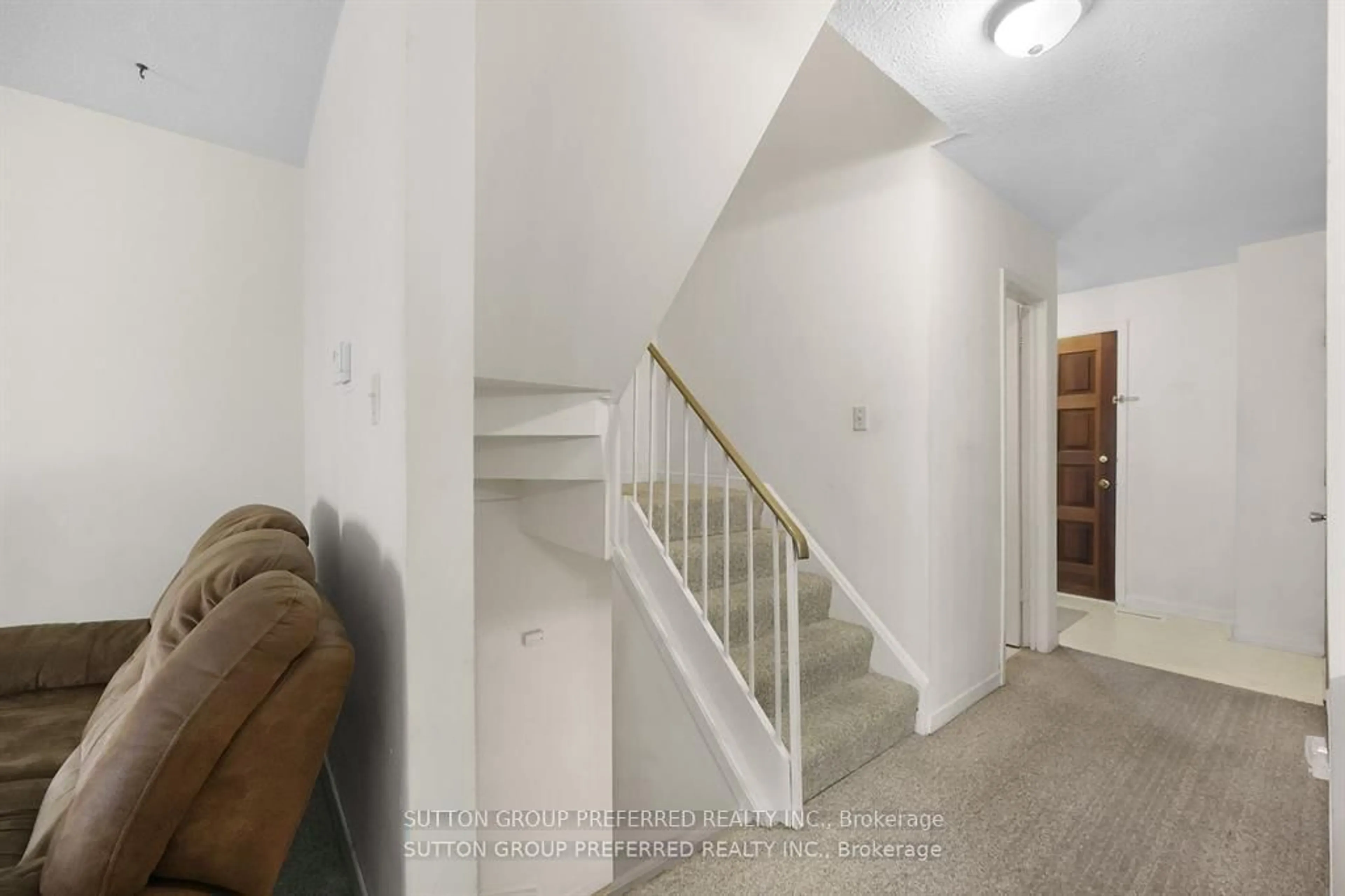 Stairs for 700 Osgoode Dr #248, London South Ontario N6E 2H1