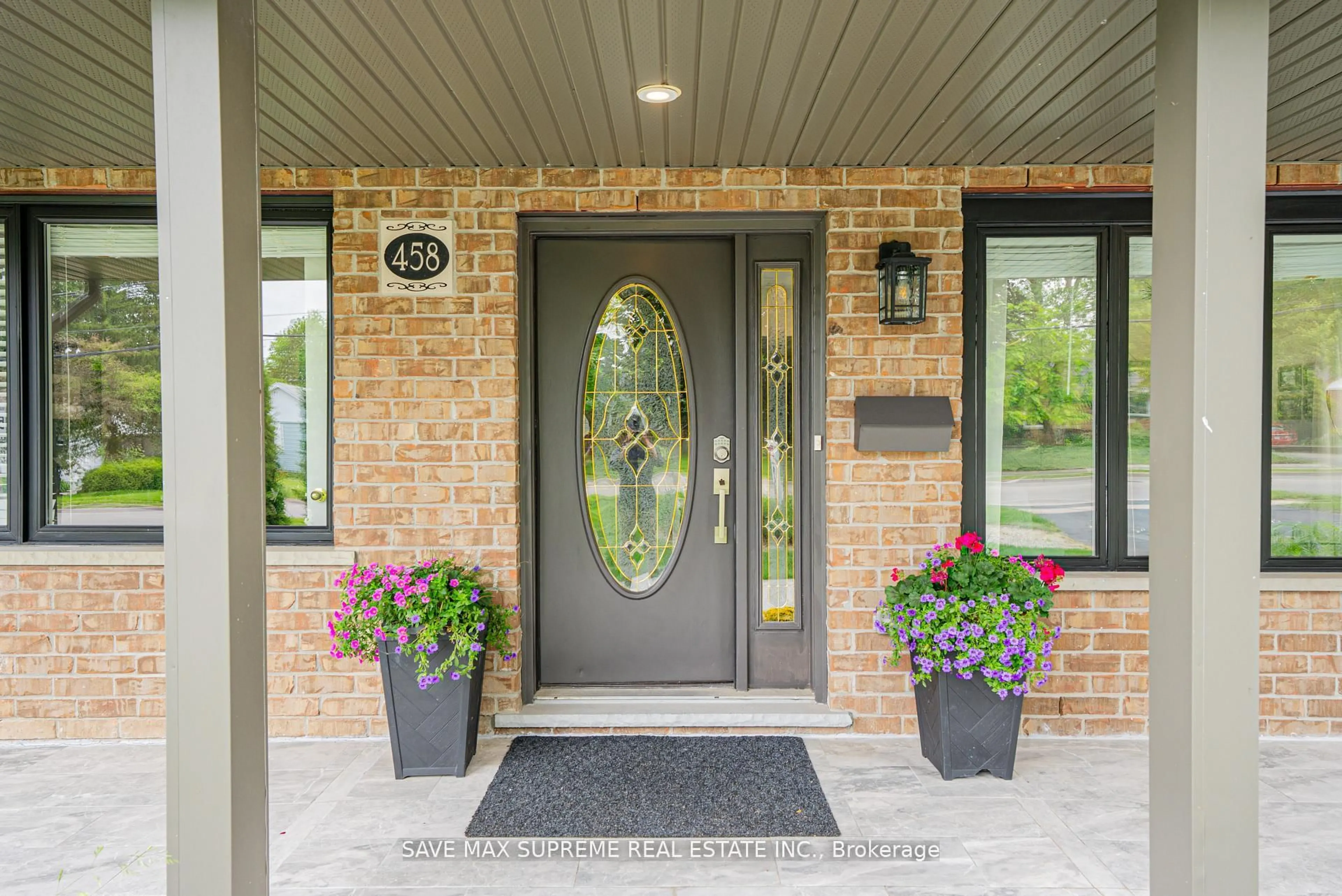 Indoor entryway for 458 BOLER Rd, London South Ontario N6K 2K7