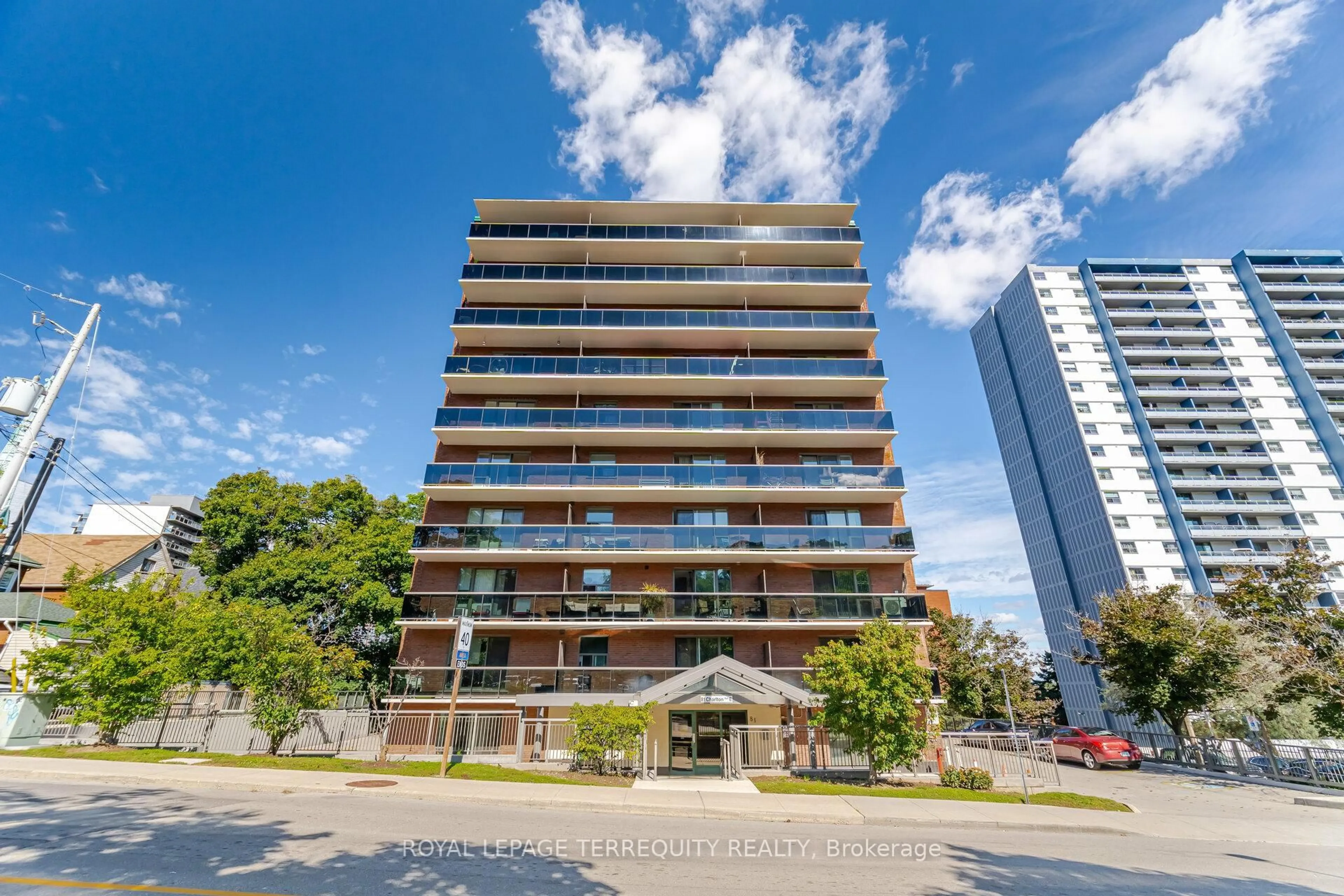 A pic from outside/outdoor area/front of a property/back of a property/a pic from drone, building for 81 Charlton Ave #101, Hamilton Ontario L8N 1Y7