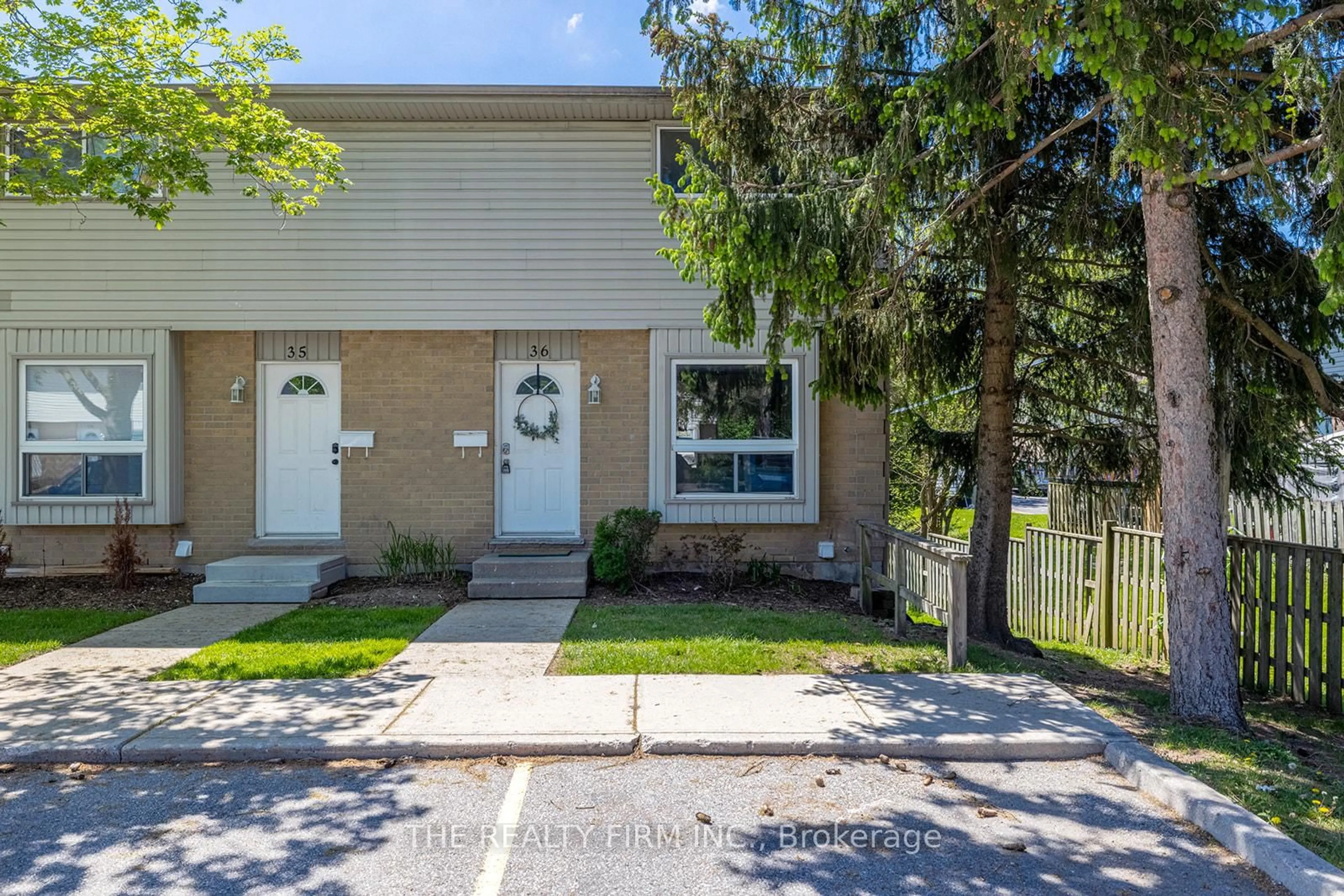 Unknown for 577 Third St #36, London East Ontario N5V 4B9