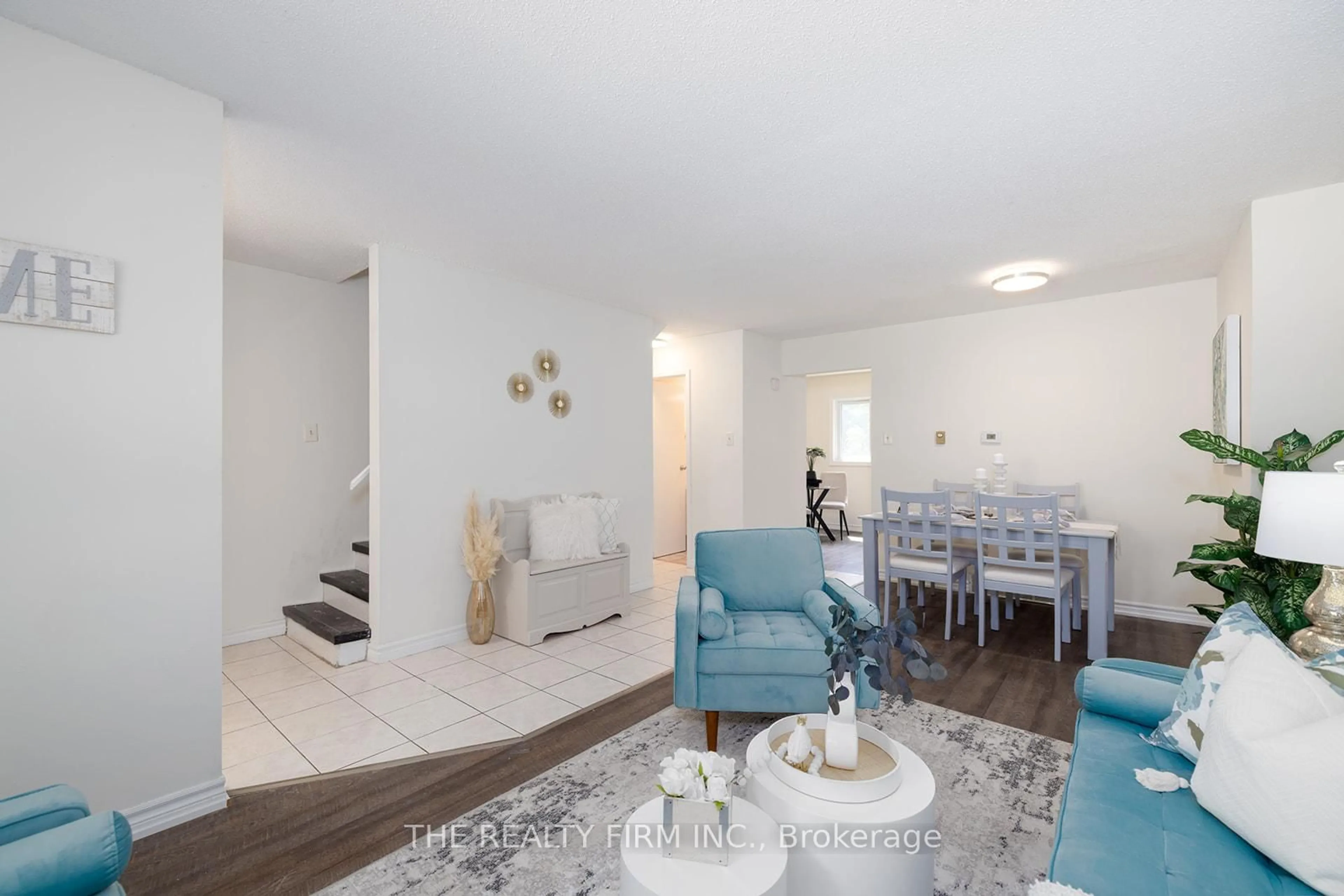 Living room with furniture, unknown for 577 Third St #36, London East Ontario N5V 4B9