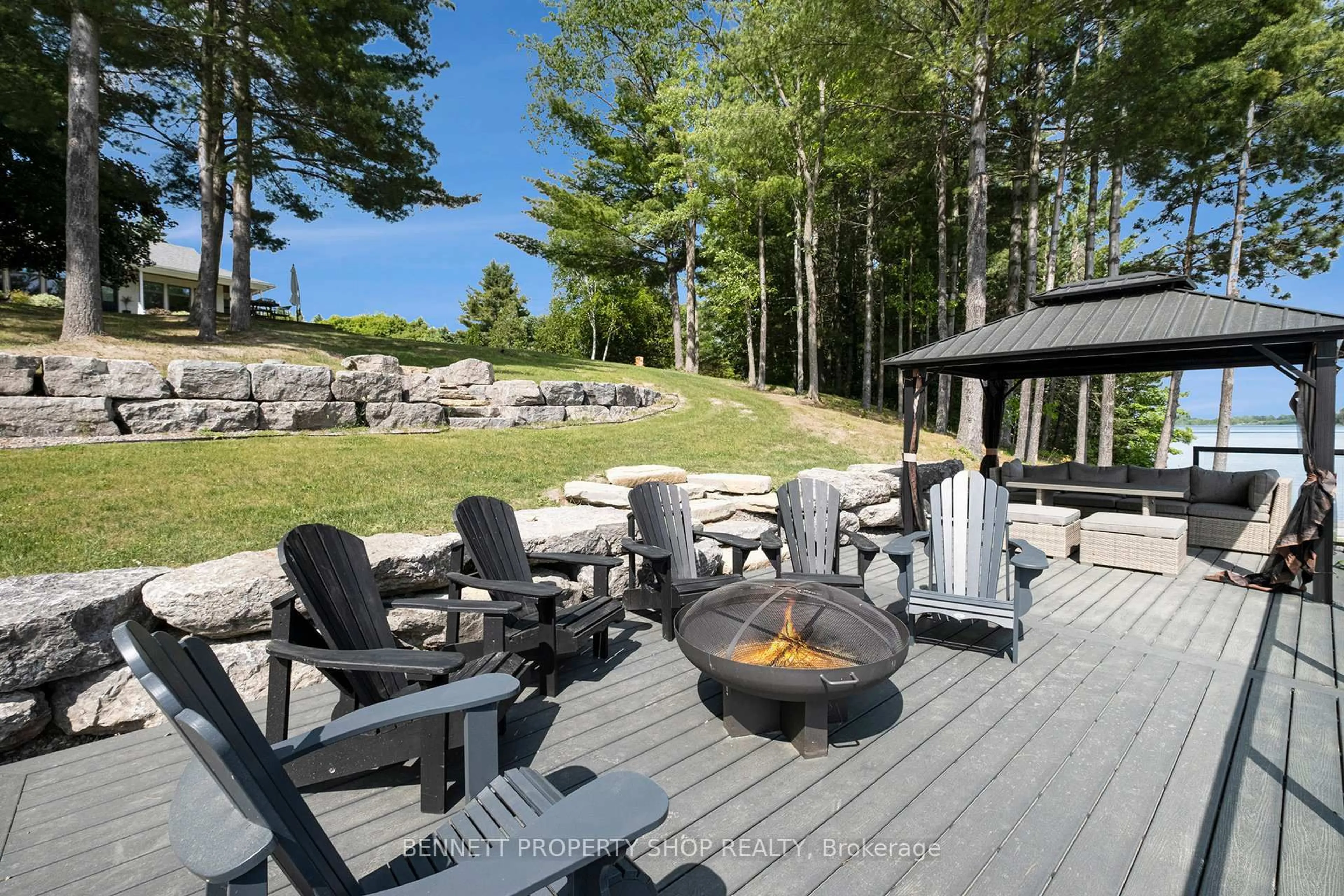 Patio, forest/trees view for 1074 Mill Ridge Rd, Arnprior Ontario K7S 3G8