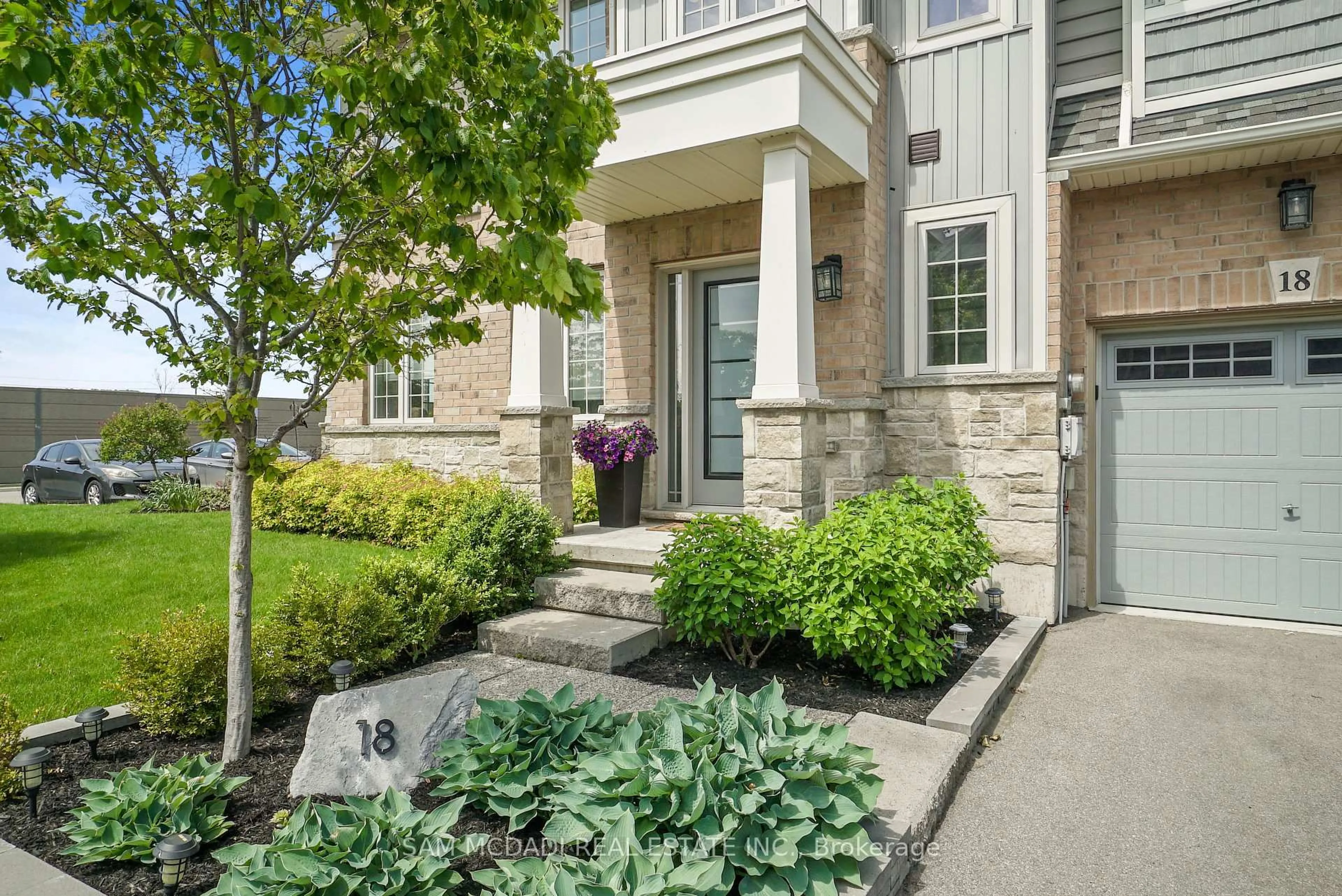Unknown for 18 BEAU CHATEL Lane, Grimsby Ontario L3M 0H4