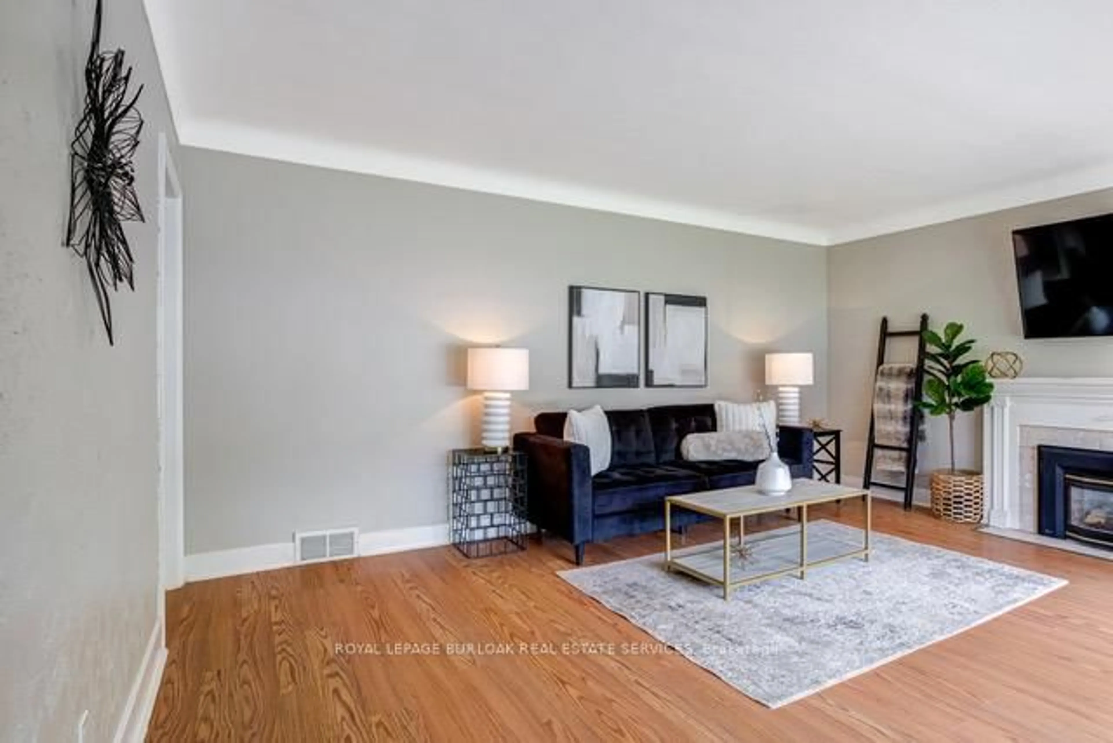 Living room with furniture, unknown for 14 Caroline St, St. Catharines Ontario L2T 3G1