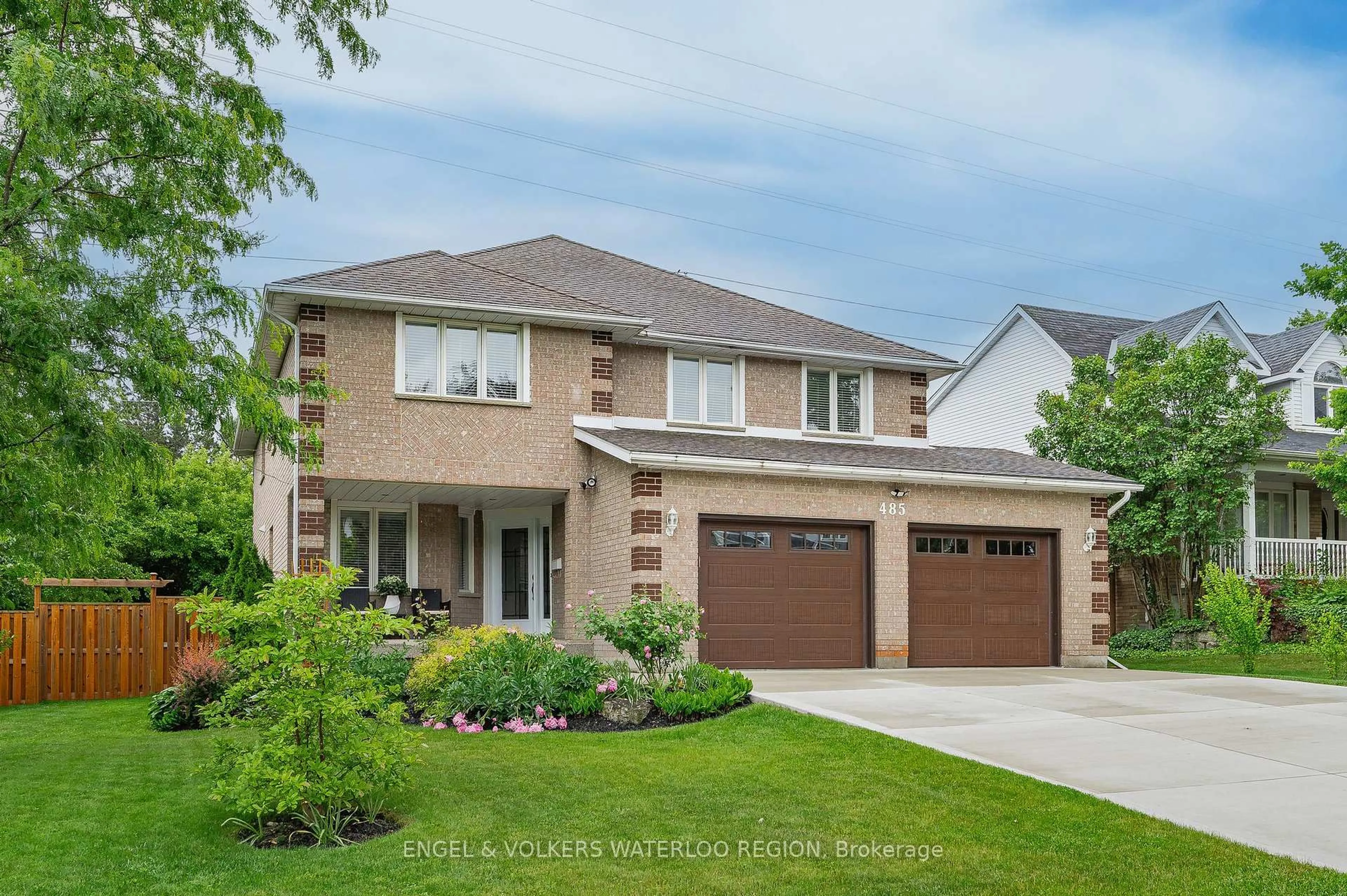 Home with brick exterior material, street for 485 Beckwith Crt, Waterloo Ontario N2T 2H1