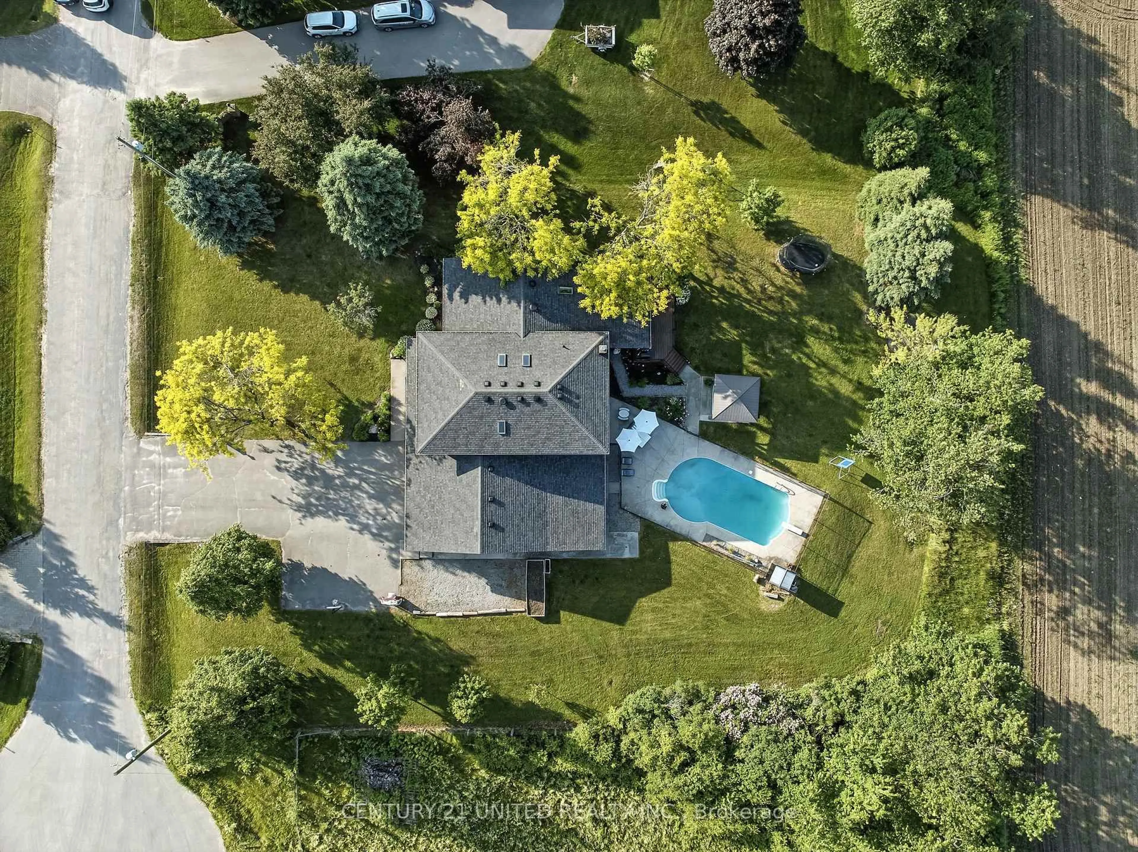 A pic from outside/outdoor area/front of a property/back of a property/a pic from drone, street for 748 Rothesay Ave, Cavan Monaghan Ontario K9J 6X4